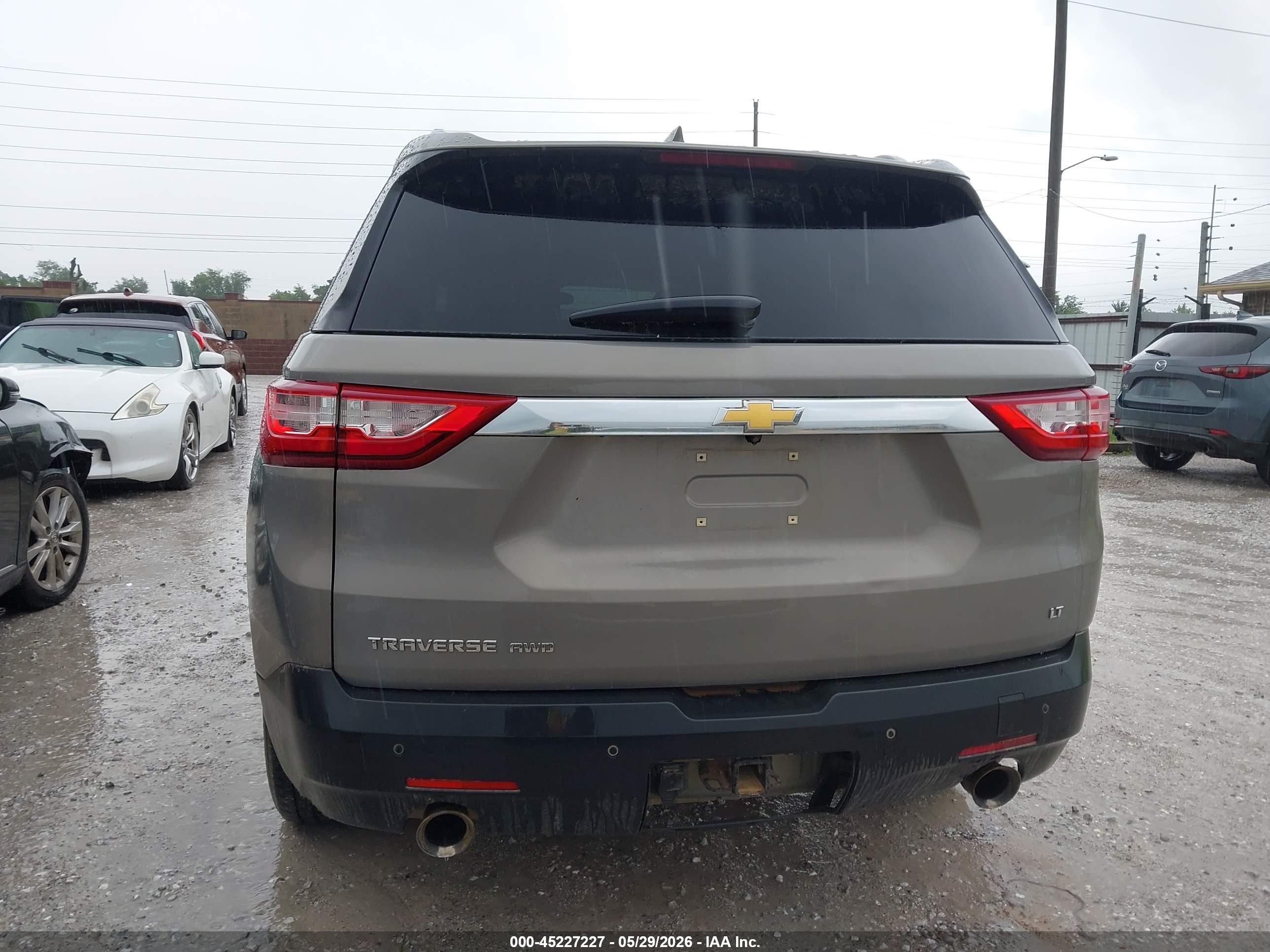 2018 Chevrolet Traverse 1lt Brown vin: 1GNEVGKW9JJ159085