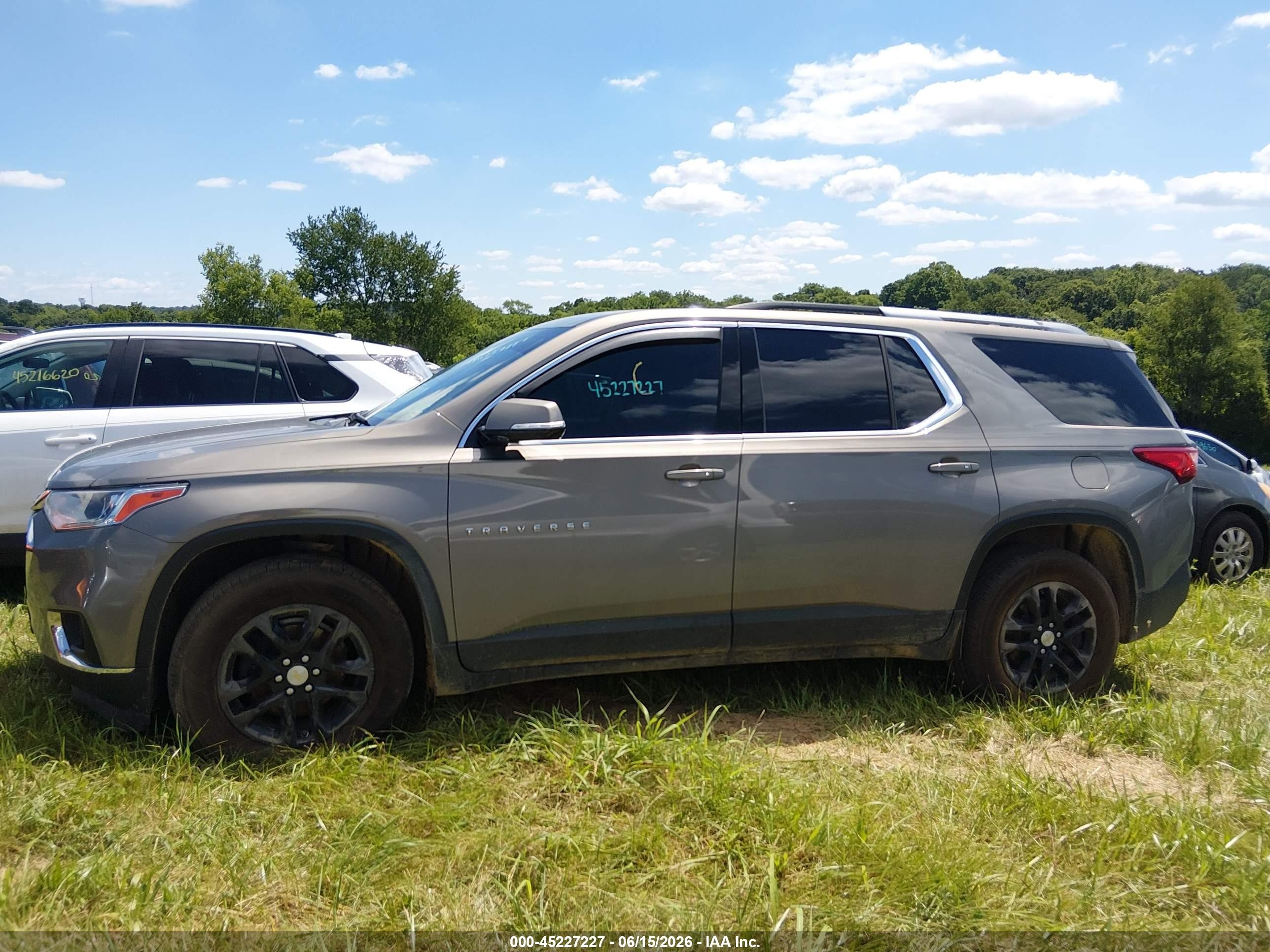 2018 Chevrolet Traverse 1lt Brown vin: 1GNEVGKW9JJ159085