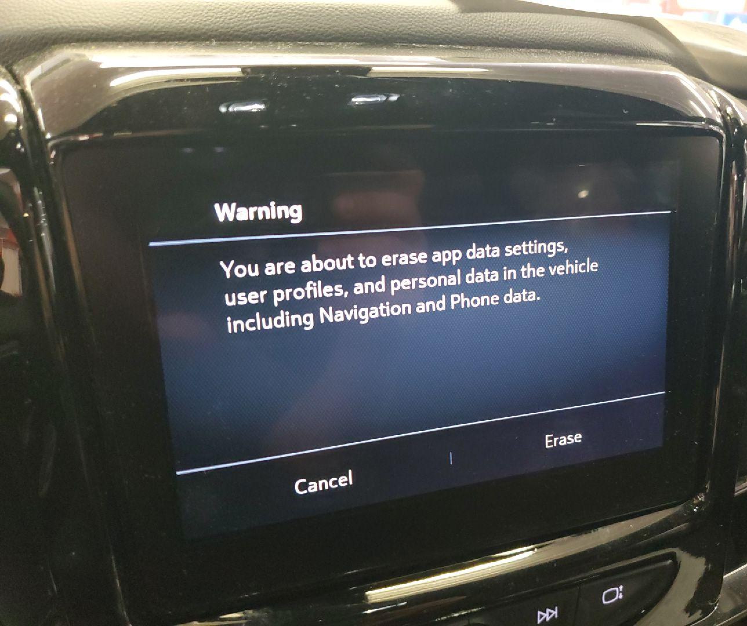 2023 Chevrolet Traverse Awd Lt Cloth vin: 1GNEVGKW9PJ293748