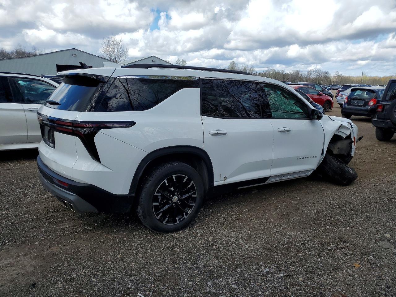 2025 Chevrolet Traverse Lt White vin: 1GNEVGRS3SJ173018