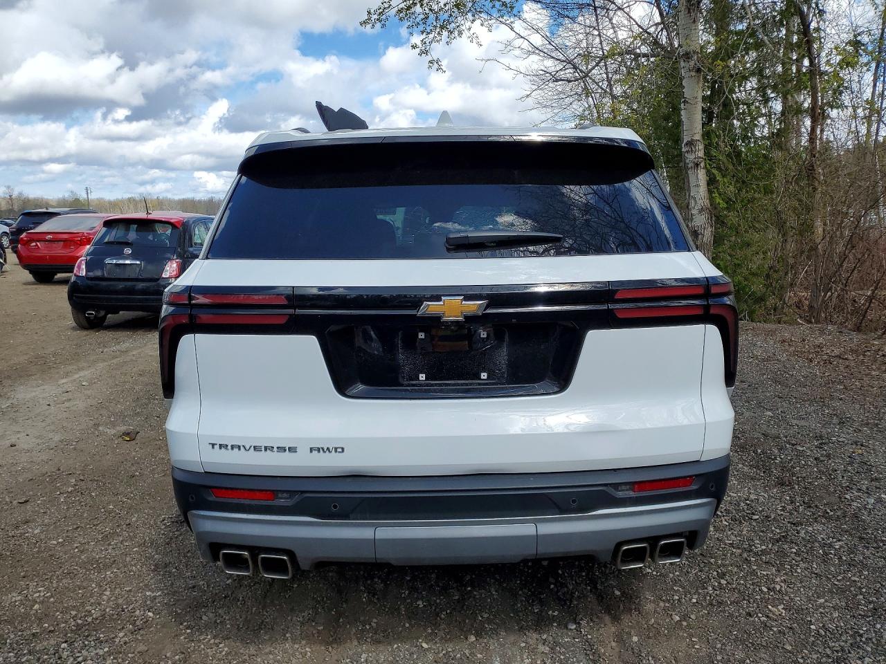 2025 Chevrolet Traverse Lt White vin: 1GNEVGRS3SJ173018