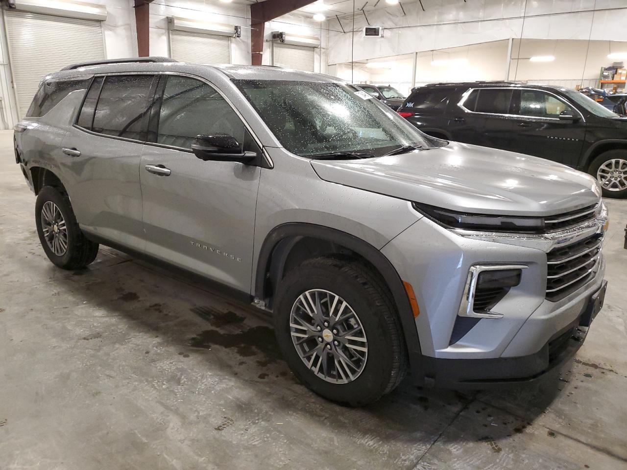 2025 Chevrolet Traverse Lt Серебряный vin: 1GNEVGRS9SJ218916