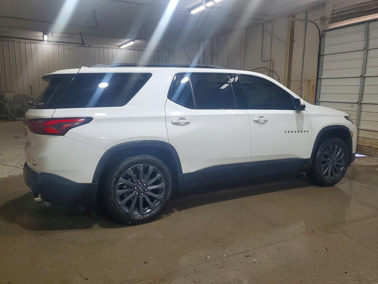 2022 Chevrolet Traverse Rs White vin: 1GNEVJKW8NJ117283