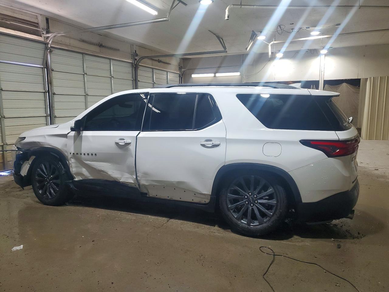 2022 Chevrolet Traverse Rs White vin: 1GNEVJKW8NJ117283