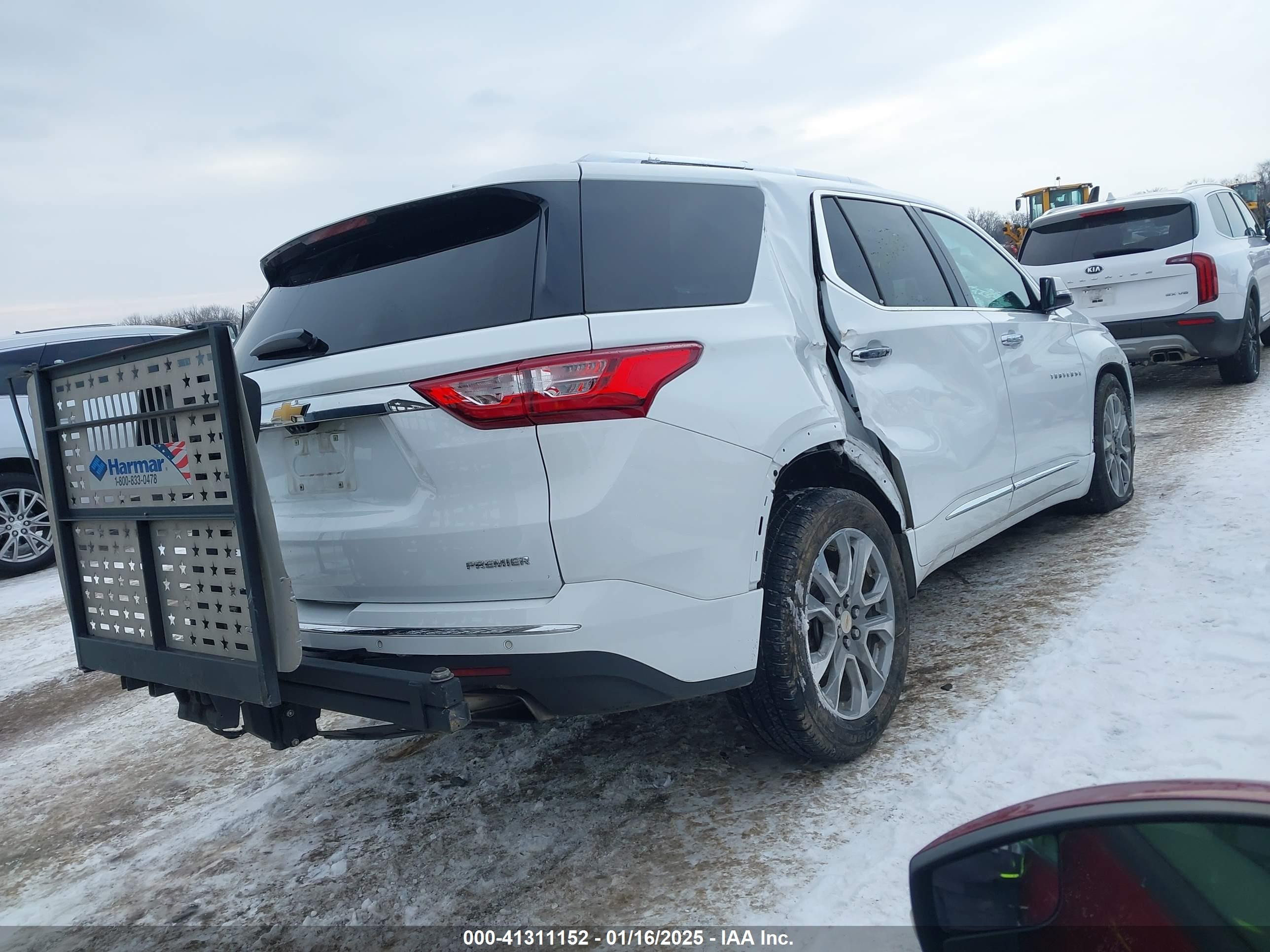 2019 Chevrolet Traverse   White vin: 1GNEVKKW4KJ298710