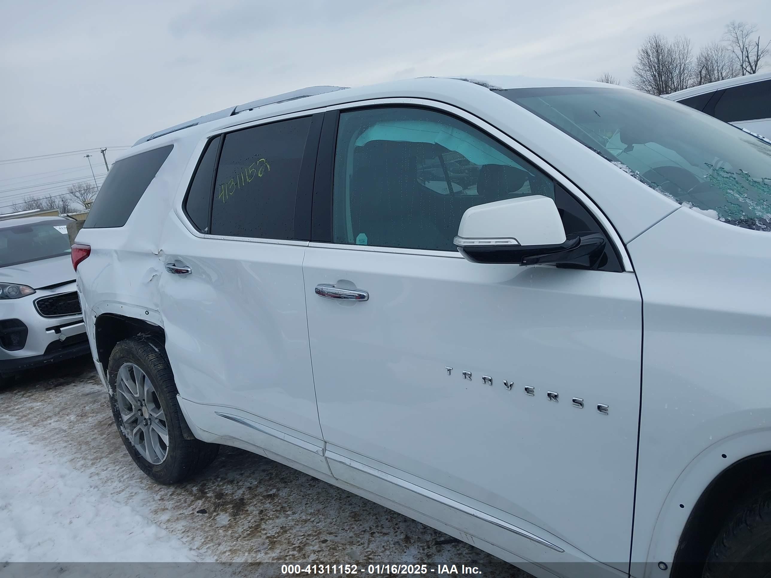 2019 Chevrolet Traverse   White vin: 1GNEVKKW4KJ298710