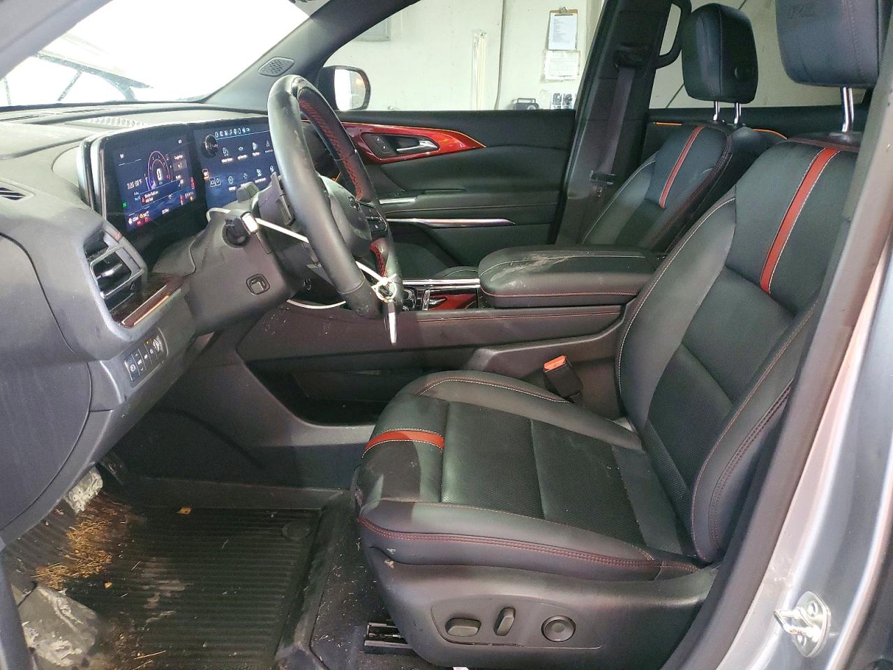 2025 Chevrolet Traverse Rs Gray vin: 1GNEVLRS6SJ245886