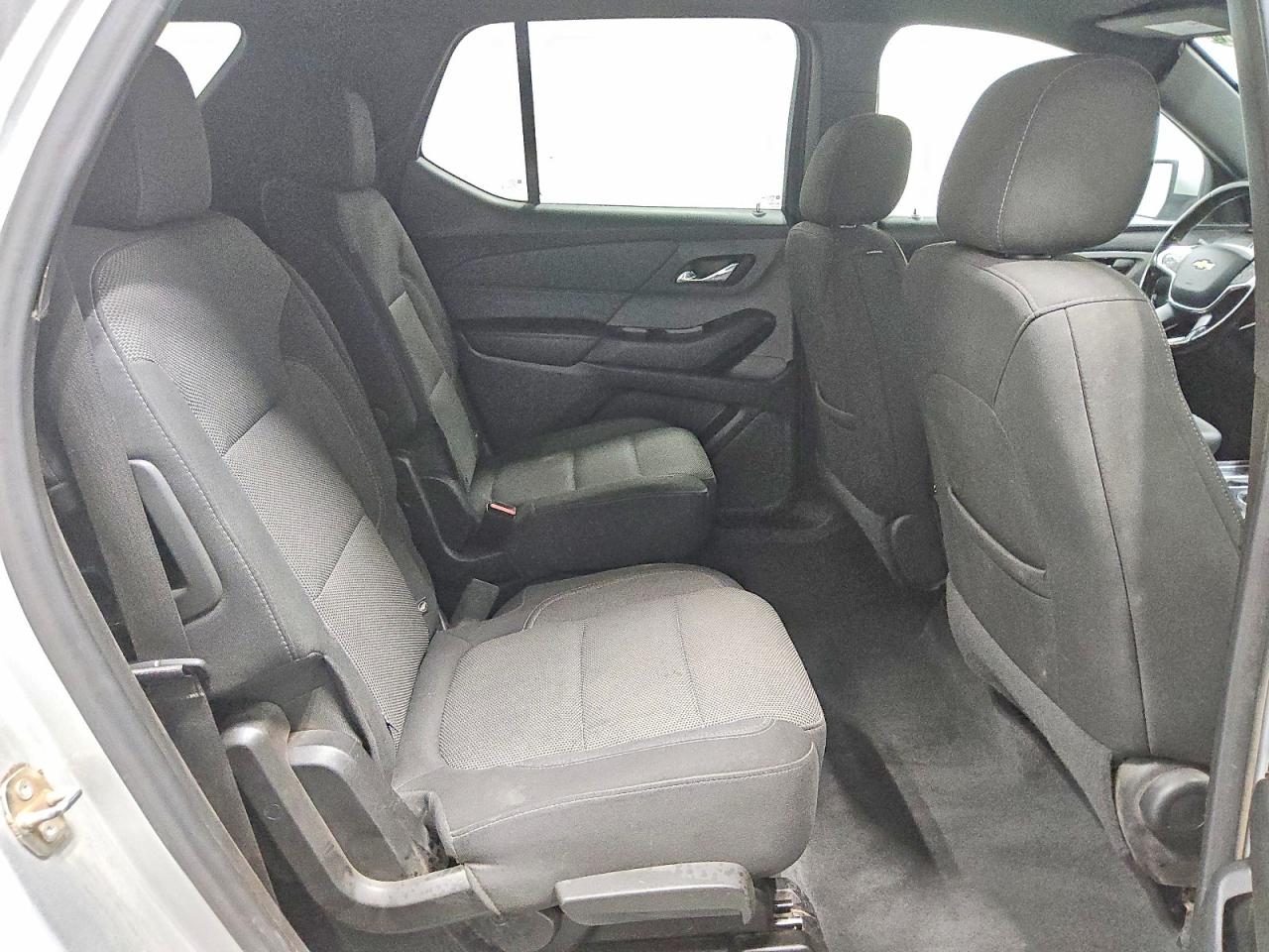 2022 Chevrolet Traverse Lt Silver vin: 1GNEVMKWXNJ170164