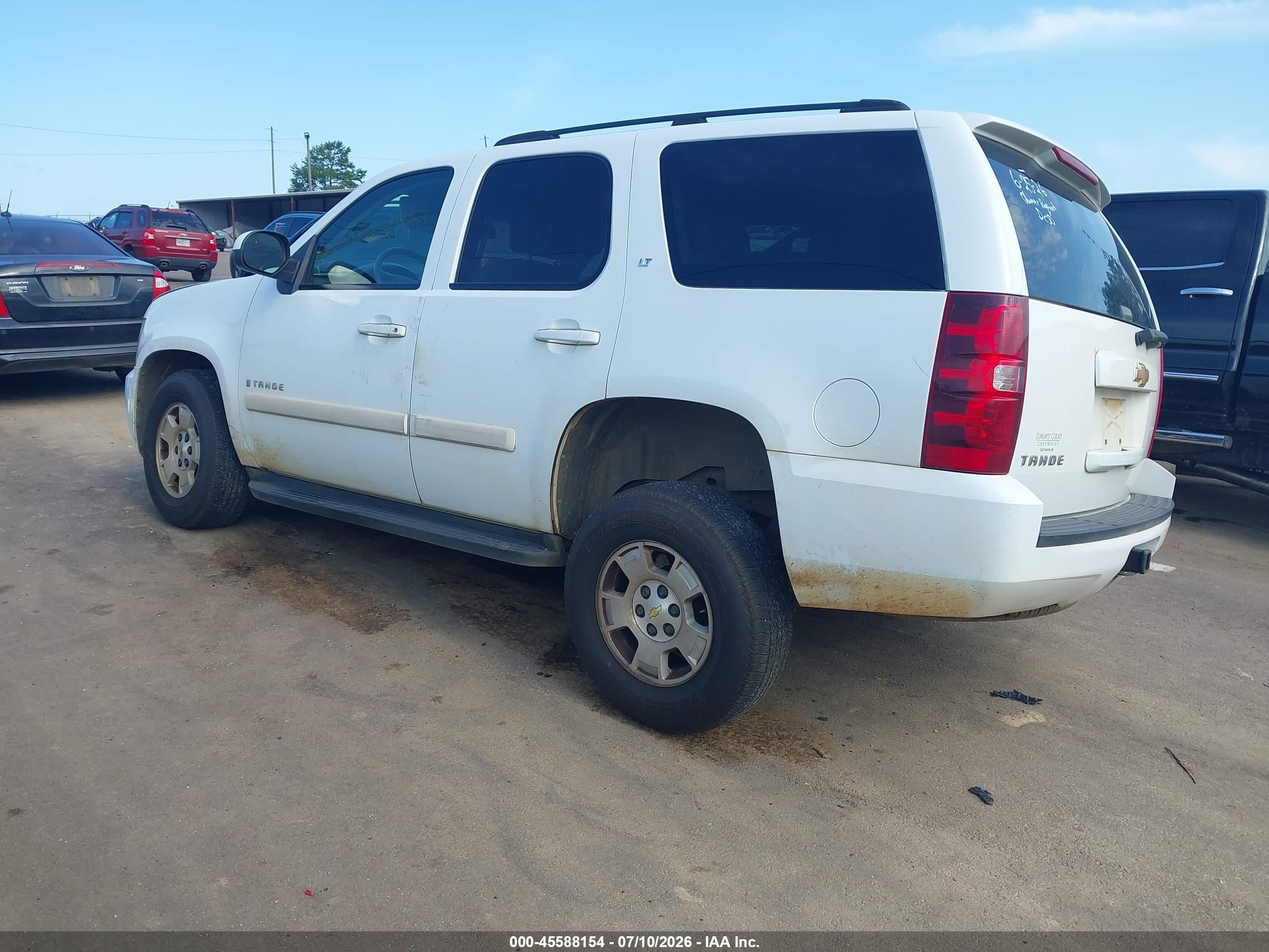 2007 Chevrolet Tahoe Lt White vin: 1GNFC13007J103787