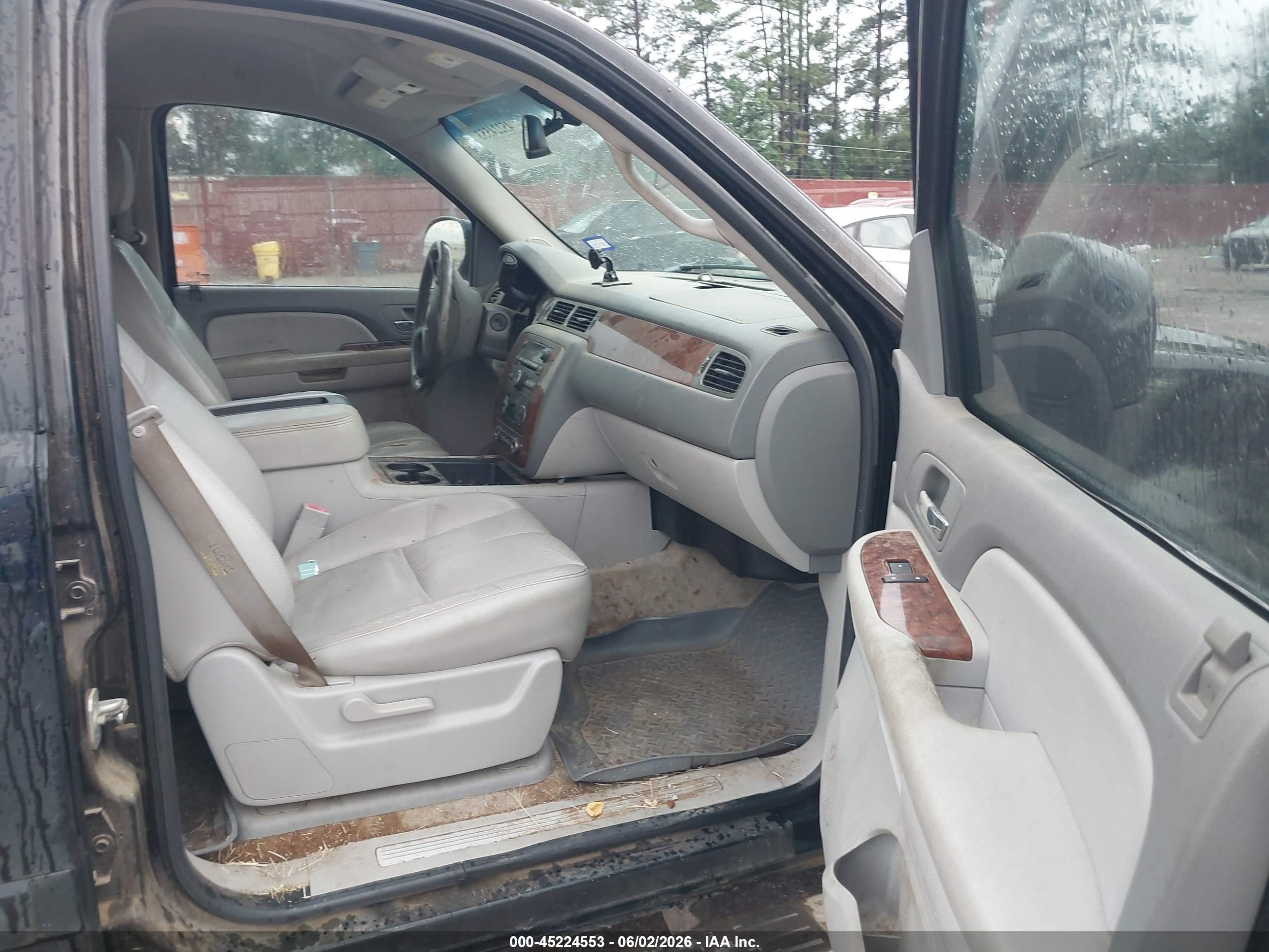 2007 Chevrolet Tahoe Lt Black vin: 1GNFC13007R161822