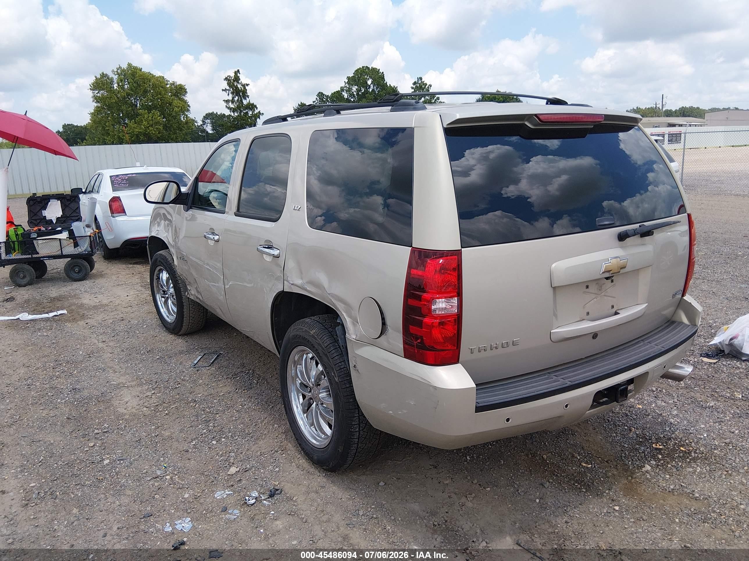 2007 Chevrolet Tahoe Ltz Tan vin: 1GNFC13007R345271