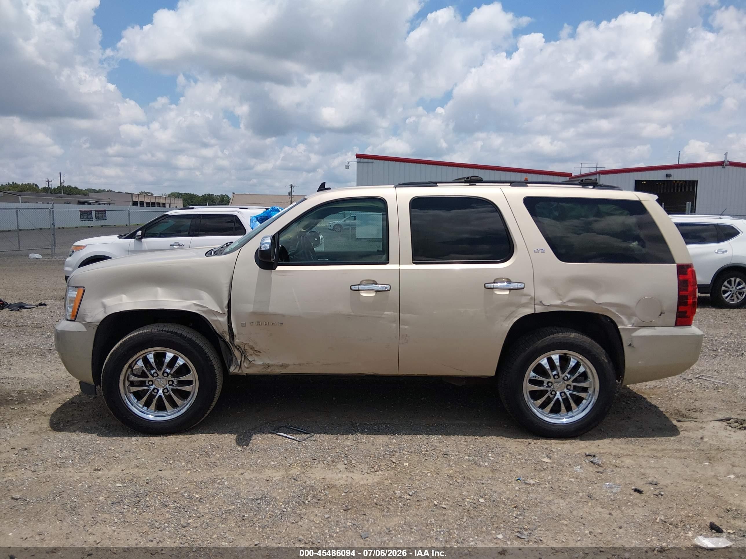 2007 Chevrolet Tahoe Ltz Tan vin: 1GNFC13007R345271