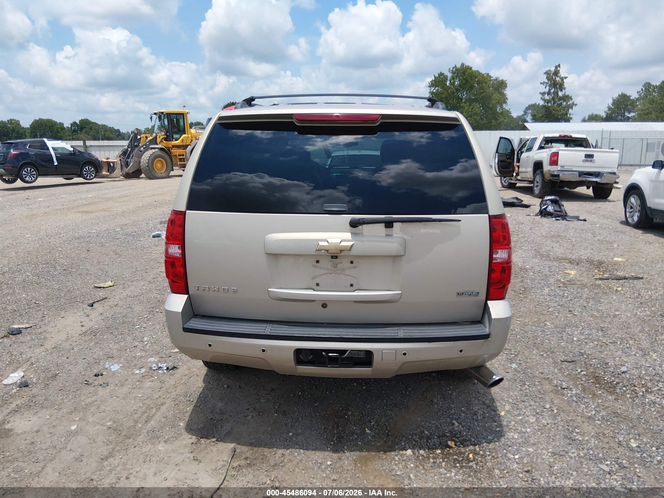 2007 Chevrolet Tahoe Ltz Tan vin: 1GNFC13007R345271