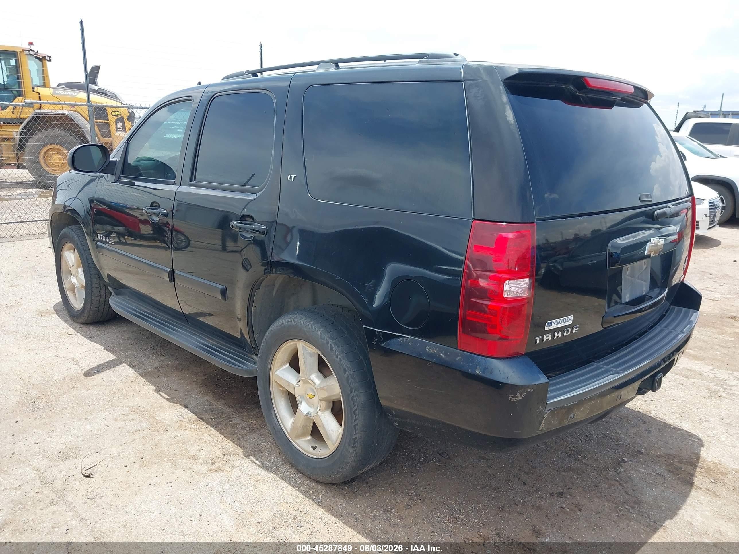 2008 Chevrolet Tahoe Lt Black vin: 1GNFC13008R270735