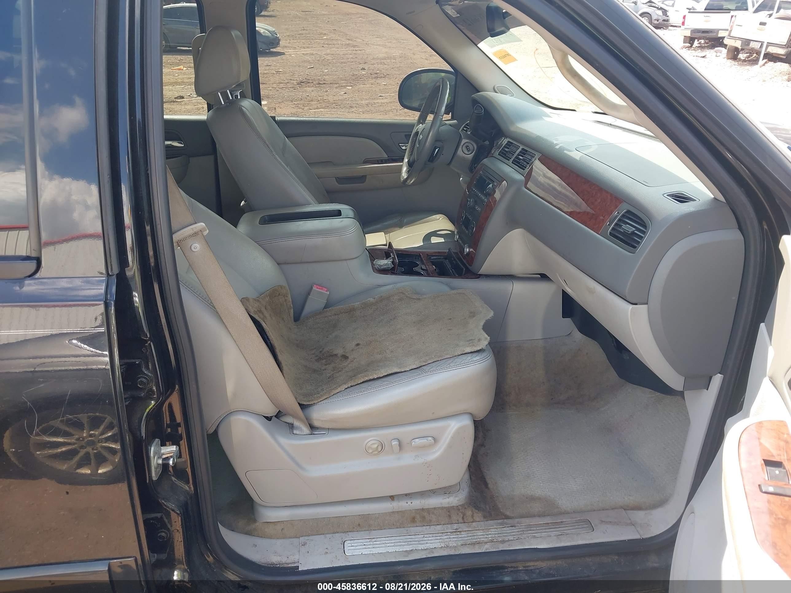 2007 Chevrolet Tahoe Ltz Черный vin: 1GNFC13017R386847