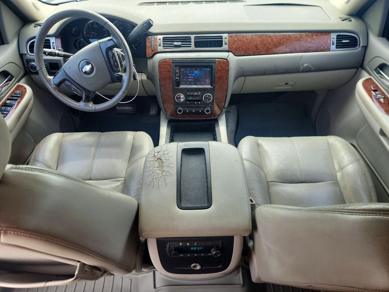 2007 Chevrolet Tahoe C1500 Gray vin: 1GNFC13027R430905