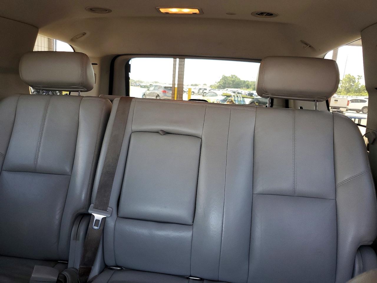 2007 Chevrolet Tahoe C1500 Gray vin: 1GNFC13027R430905