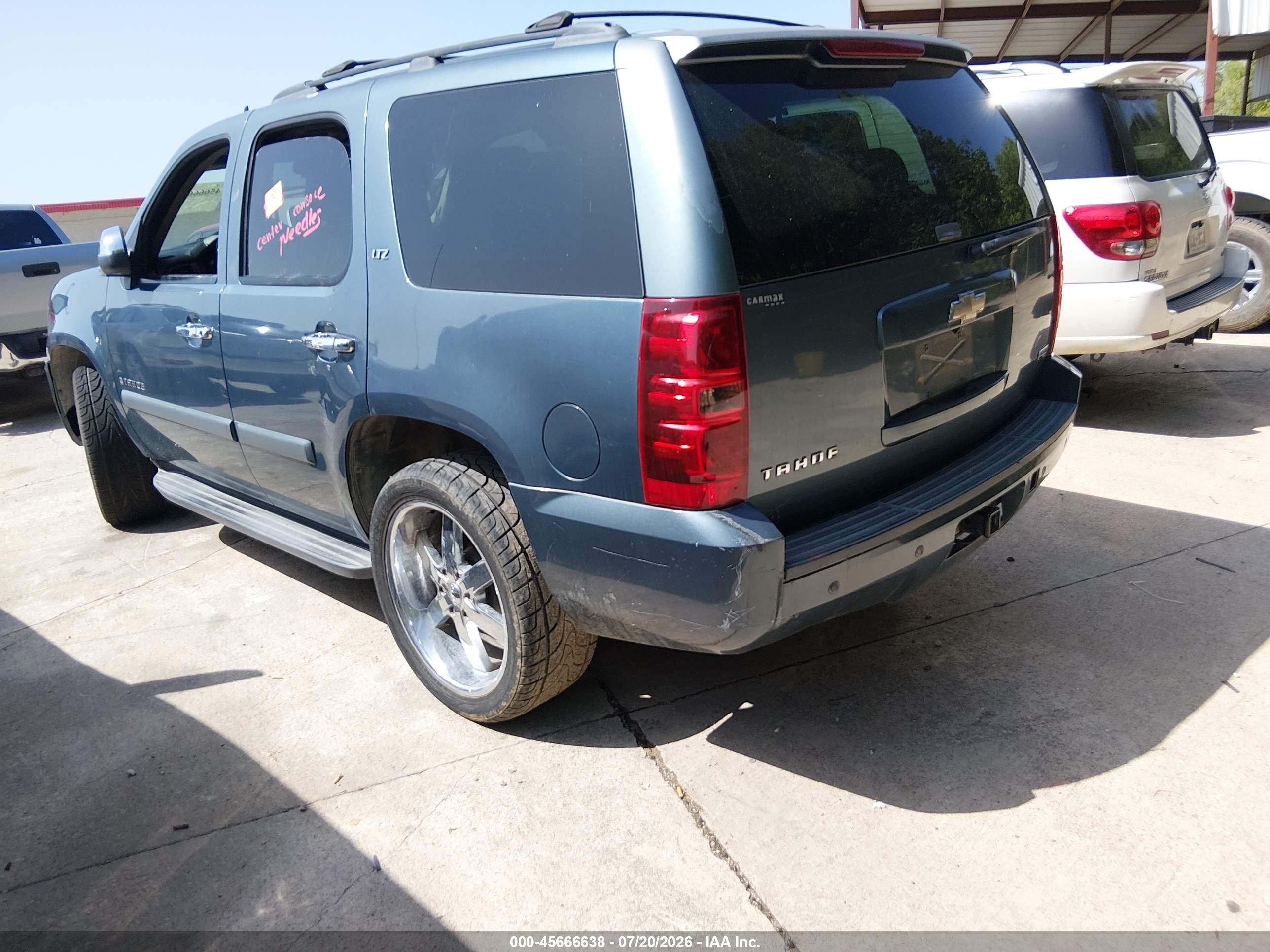 2008 Chevrolet Tahoe Ltz Синий vin: 1GNFC13028R190403
