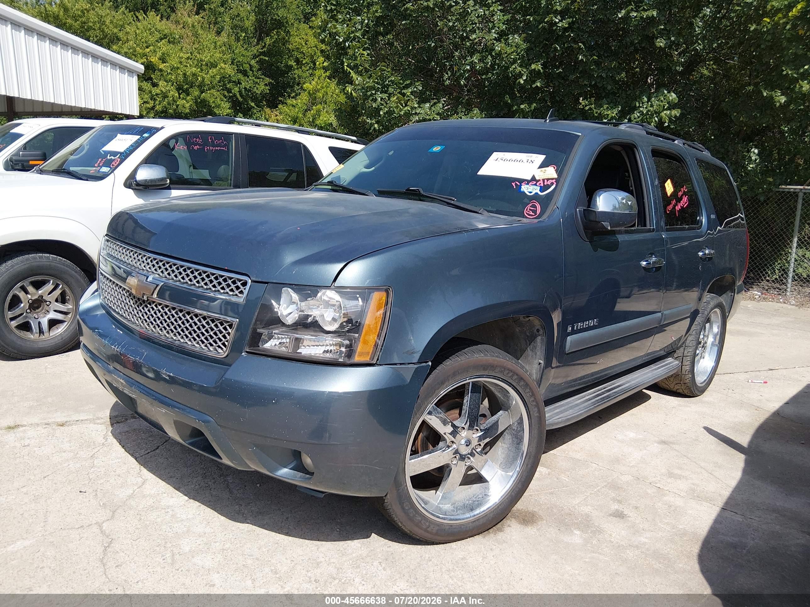 2008 Chevrolet Tahoe Ltz Синий vin: 1GNFC13028R190403