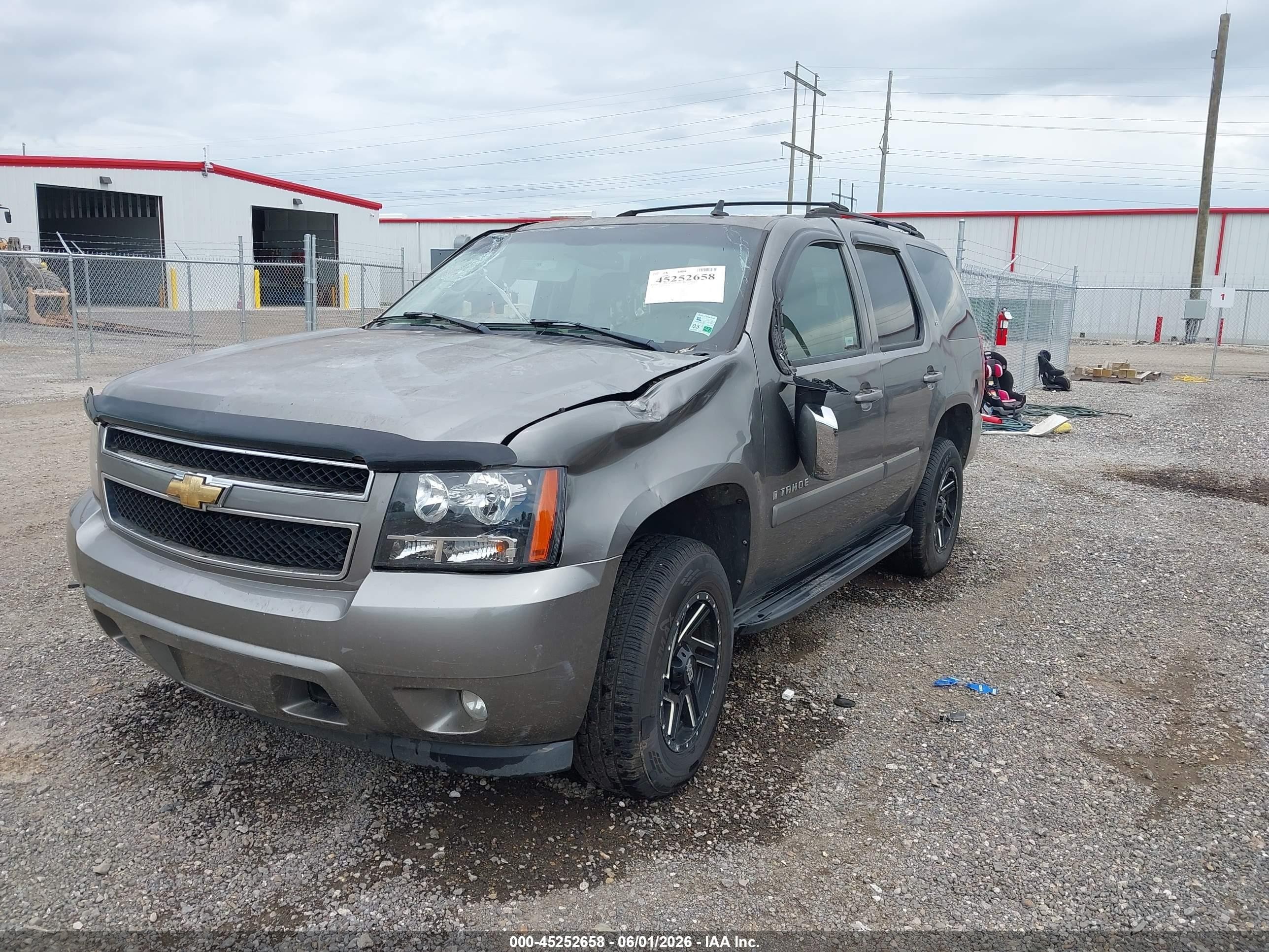 2007 Chevrolet Tahoe Lt Gray vin: 1GNFC13037J255160