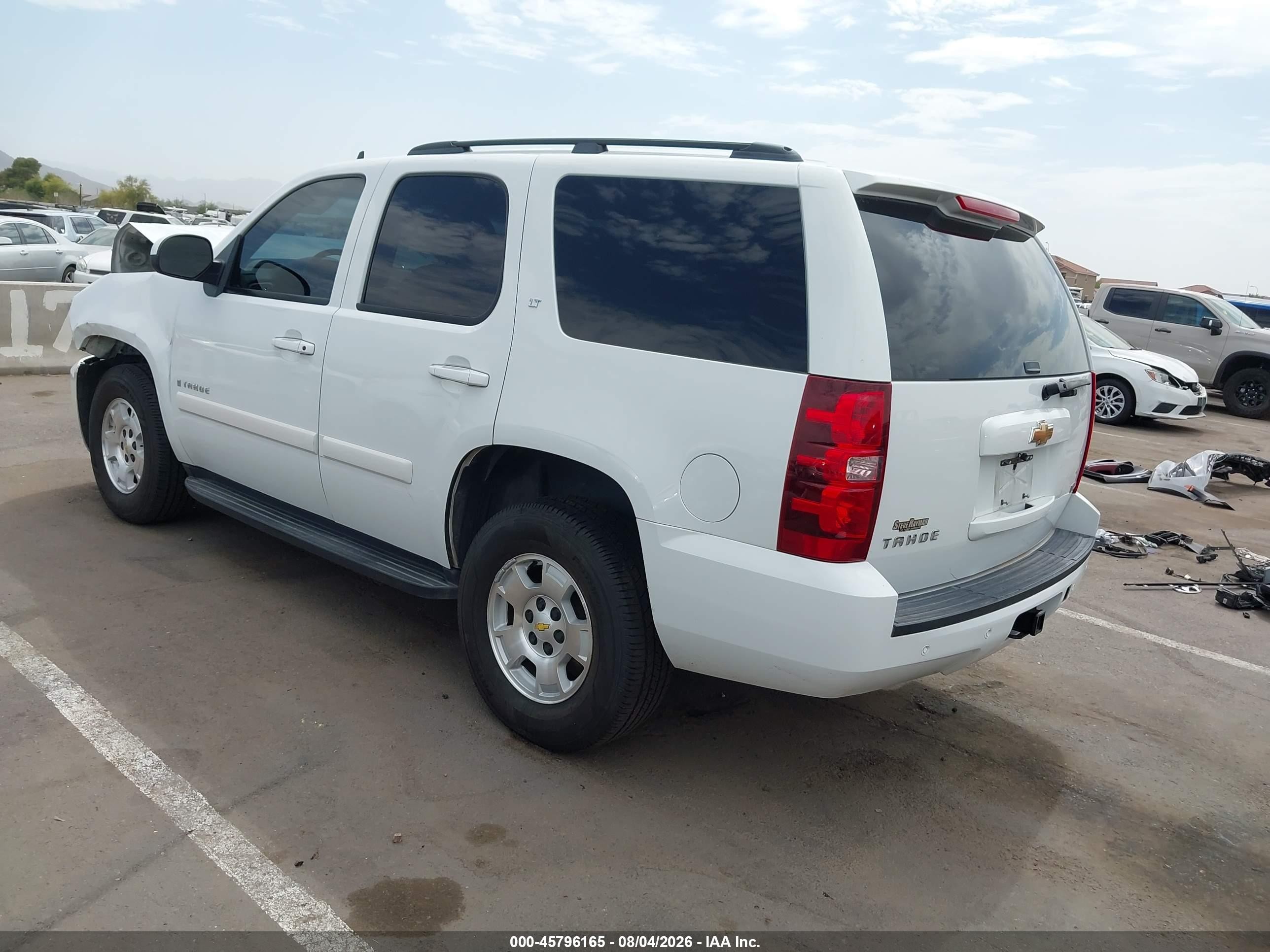 2007 Chevrolet Tahoe Lt White vin: 1GNFC13037J337826