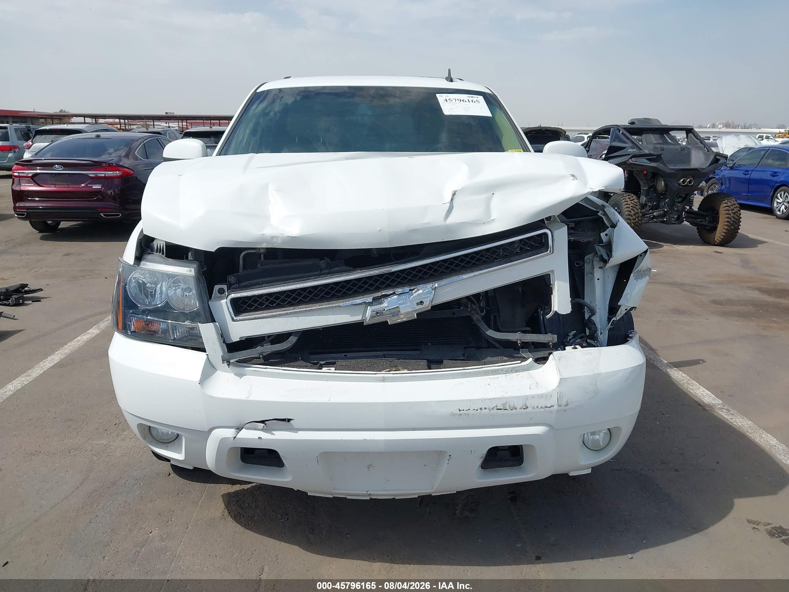 2007 Chevrolet Tahoe Lt White vin: 1GNFC13037J337826