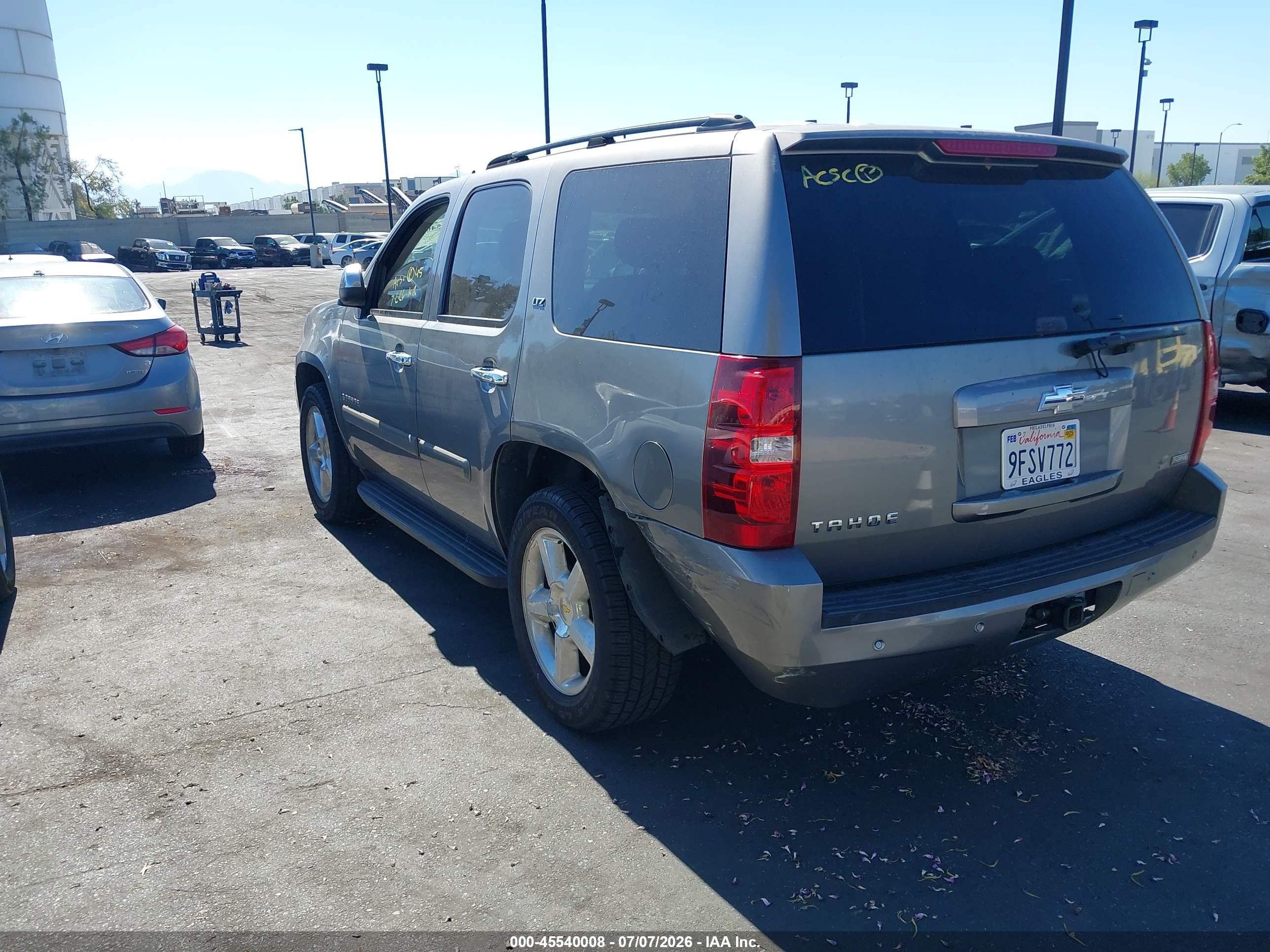 2007 Chevrolet Tahoe Ltz Gray vin: 1GNFC13037R334281