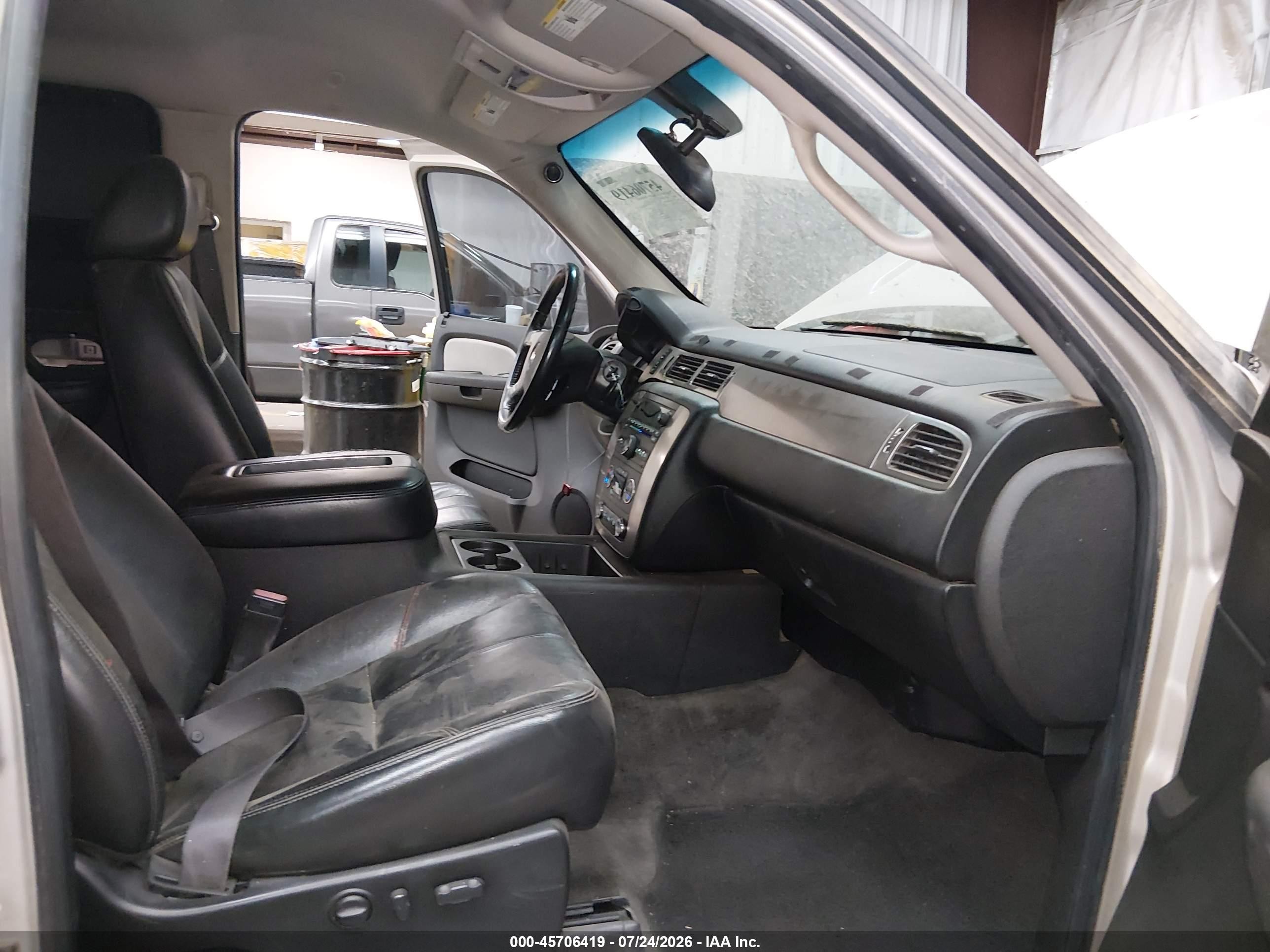 2007 Chevrolet Tahoe Lt Gold vin: 1GNFC13037R371489