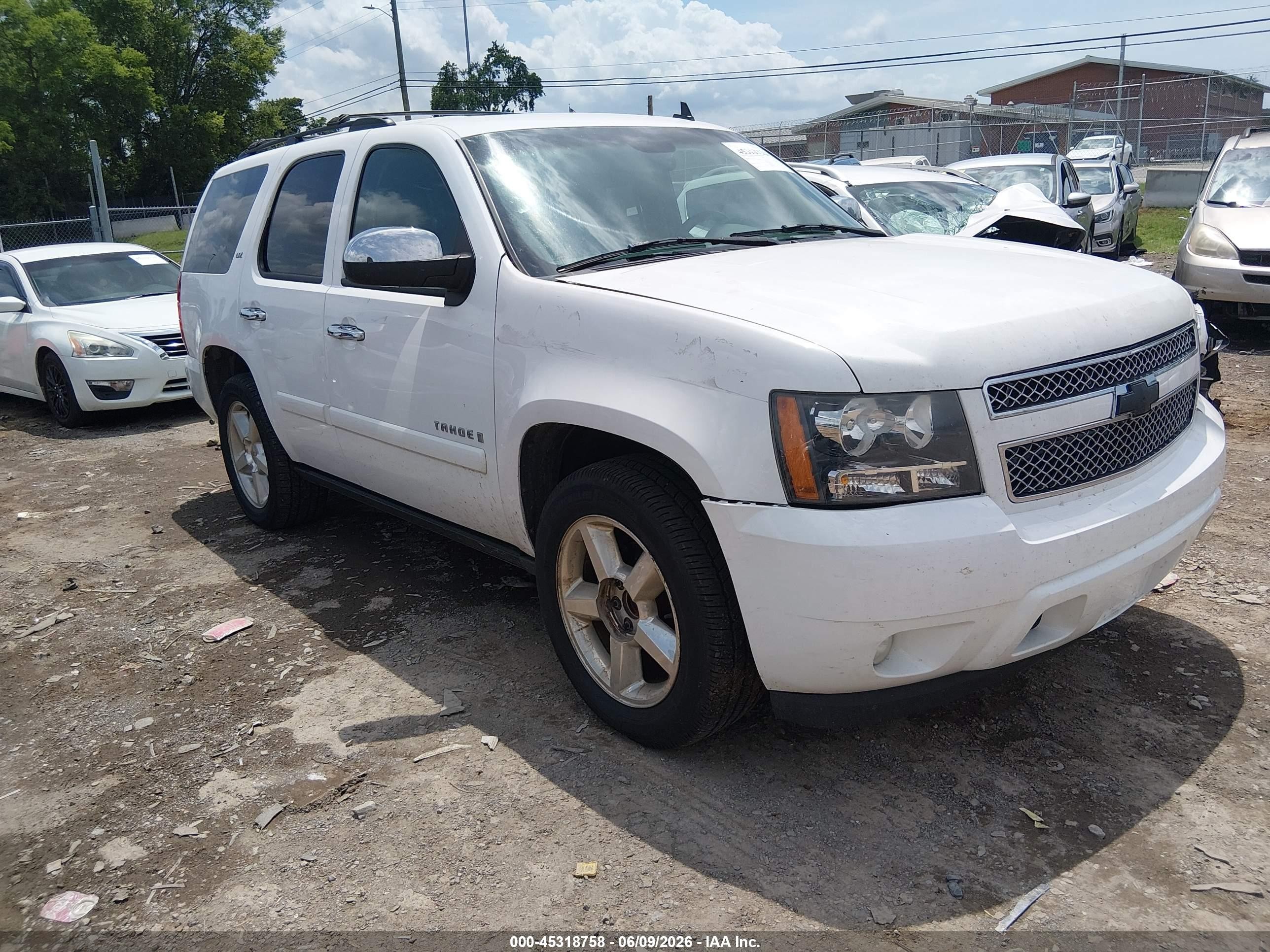 2007 Chevrolet Tahoe Ltz White vin: 1GNFC13037R392830