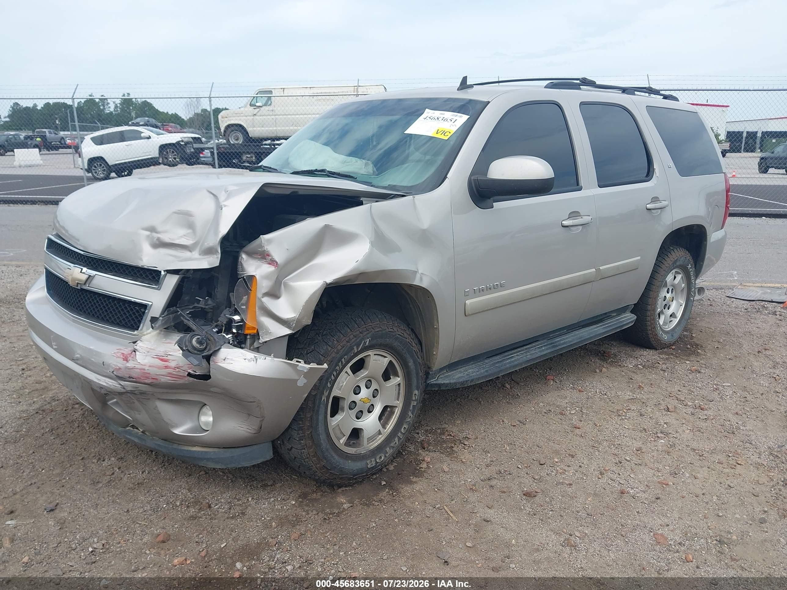 2008 Chevrolet Tahoe Lt Желто-коричневый vin: 1GNFC13038J212438
