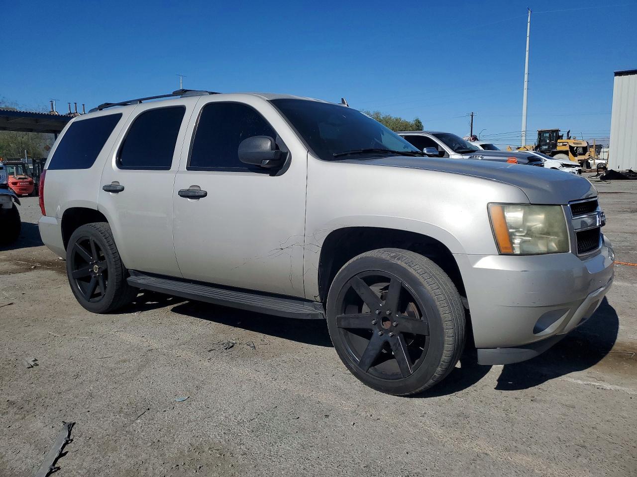 2008 Chevrolet Tahoe C1500 Gold vin: 1GNFC13038R108730