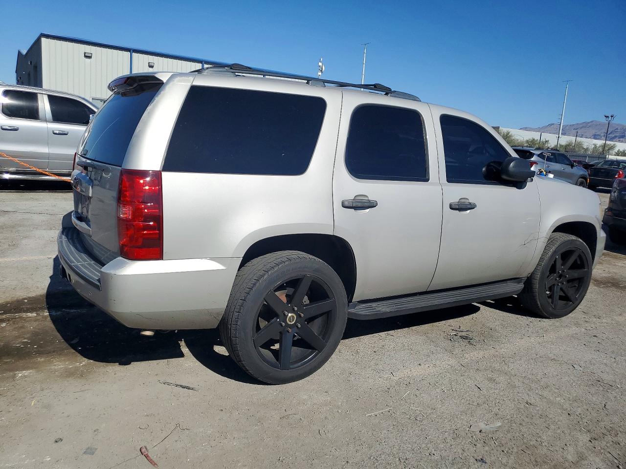 2008 Chevrolet Tahoe C1500 Gold vin: 1GNFC13038R108730