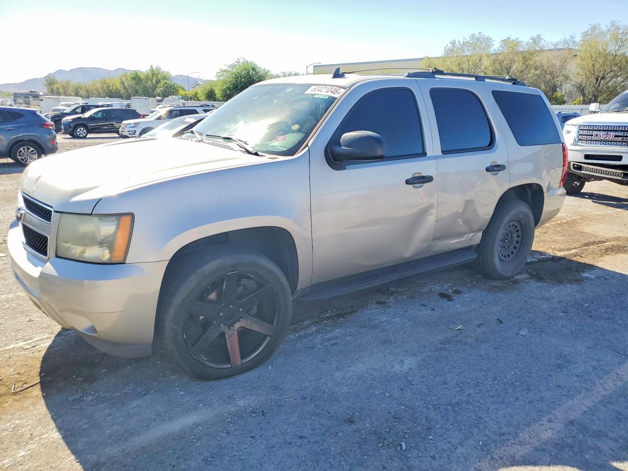 2008 Chevrolet Tahoe C1500 Золотой vin: 1GNFC13038R108730