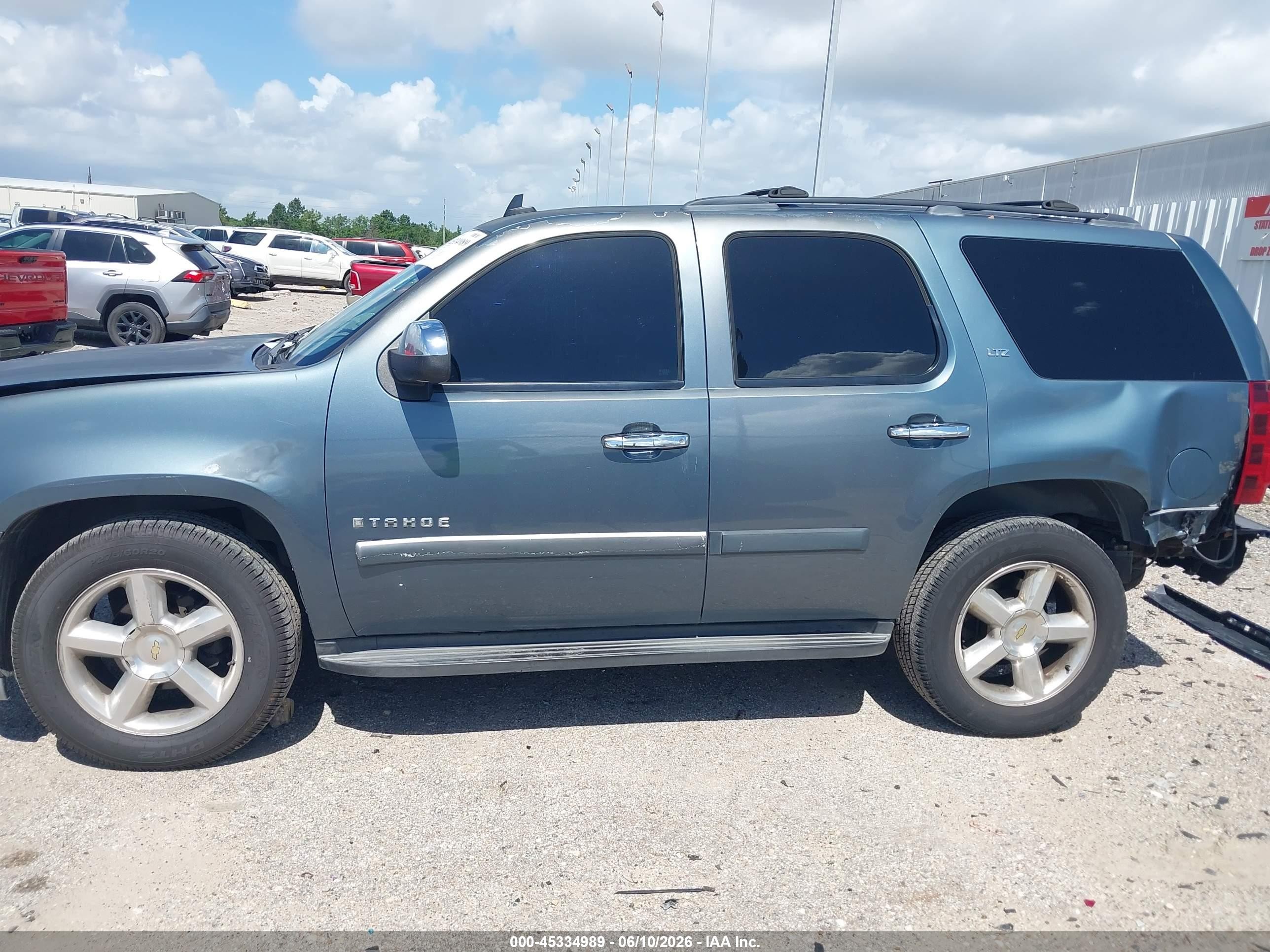 2008 Chevrolet Tahoe Ltz Blue vin: 1GNFC13038R151982