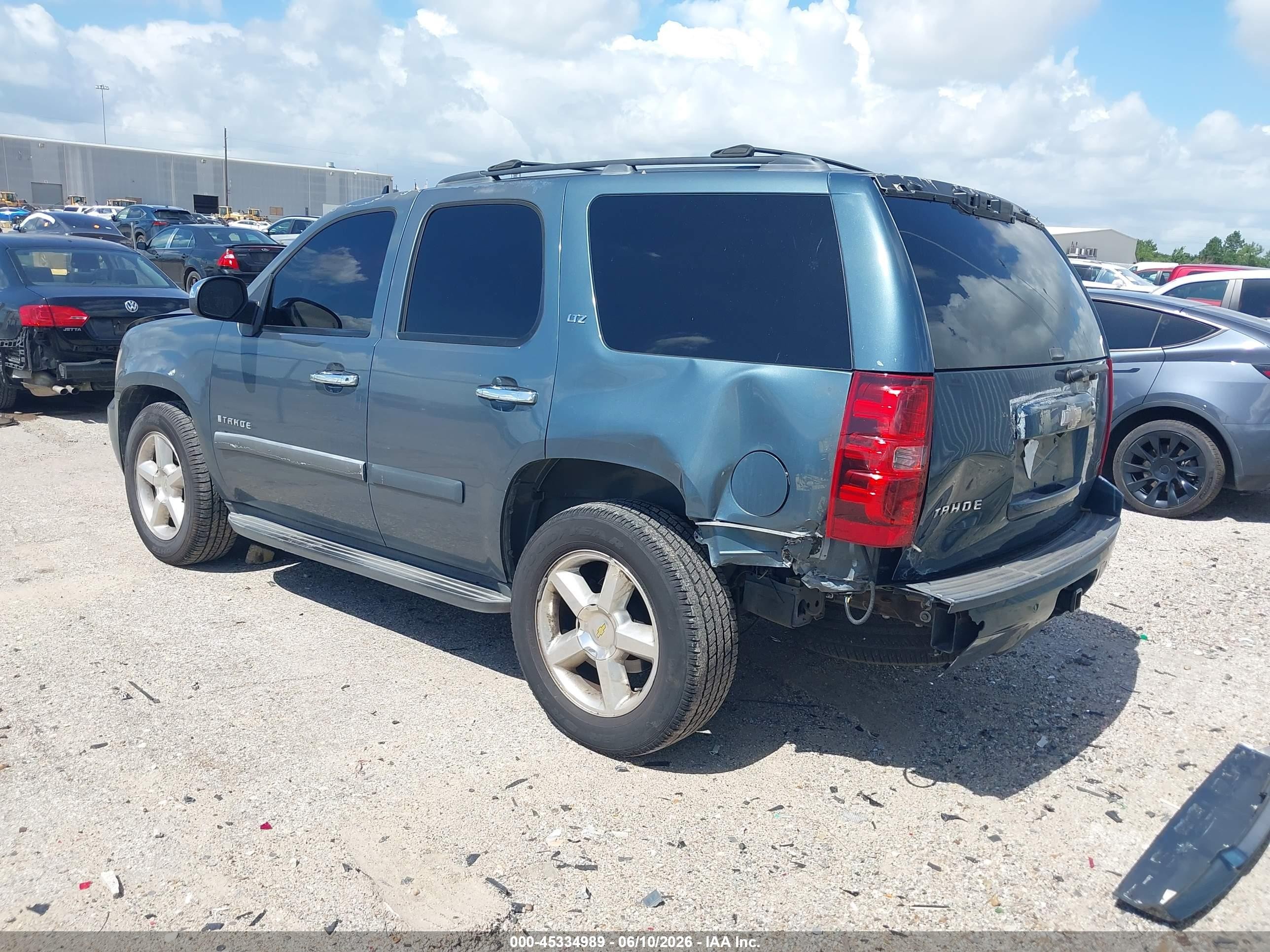 2008 Chevrolet Tahoe Ltz Blue vin: 1GNFC13038R151982