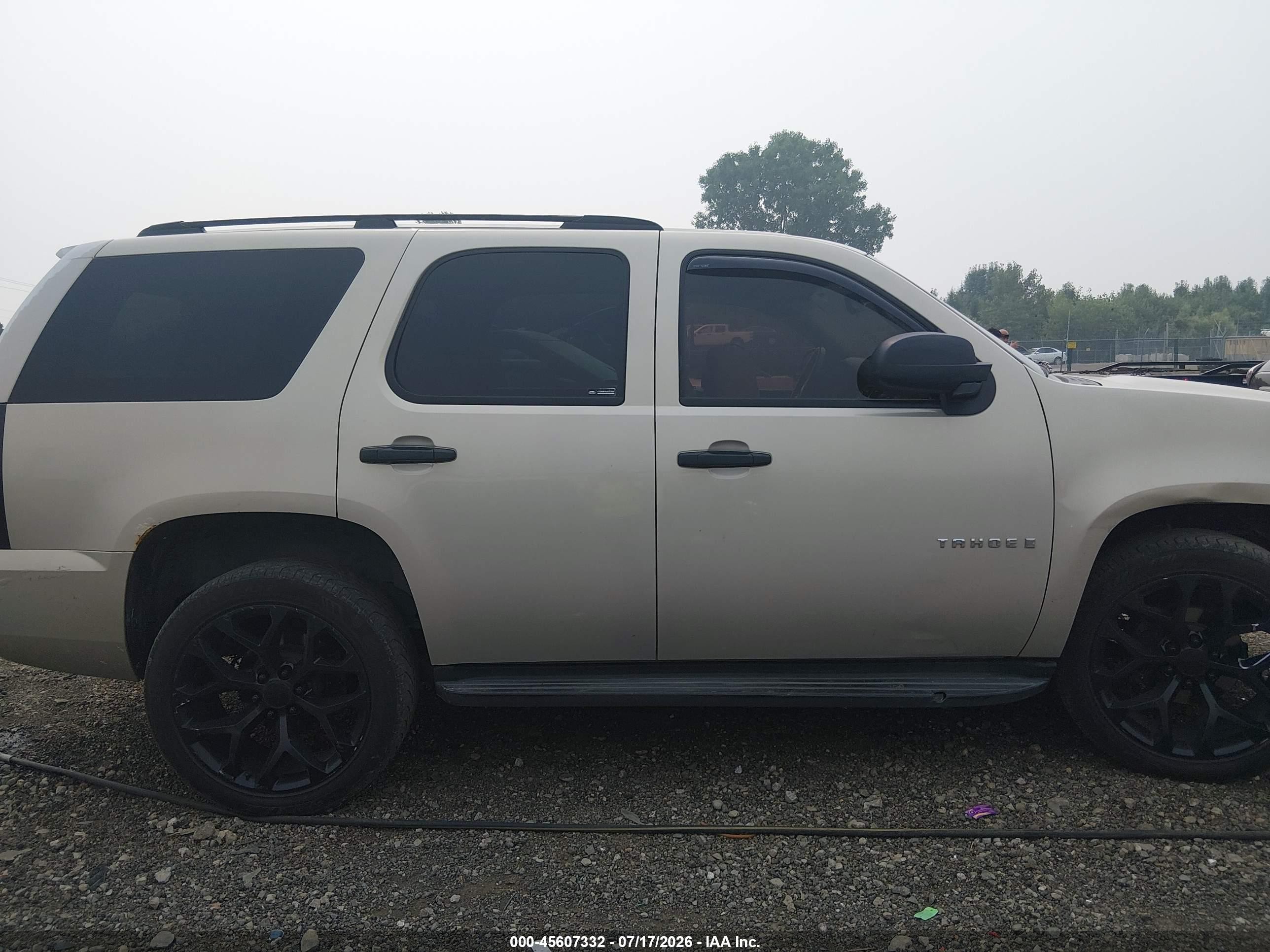 2009 Chevrolet Tahoe Ls Beige vin: 1GNFC13039R285831