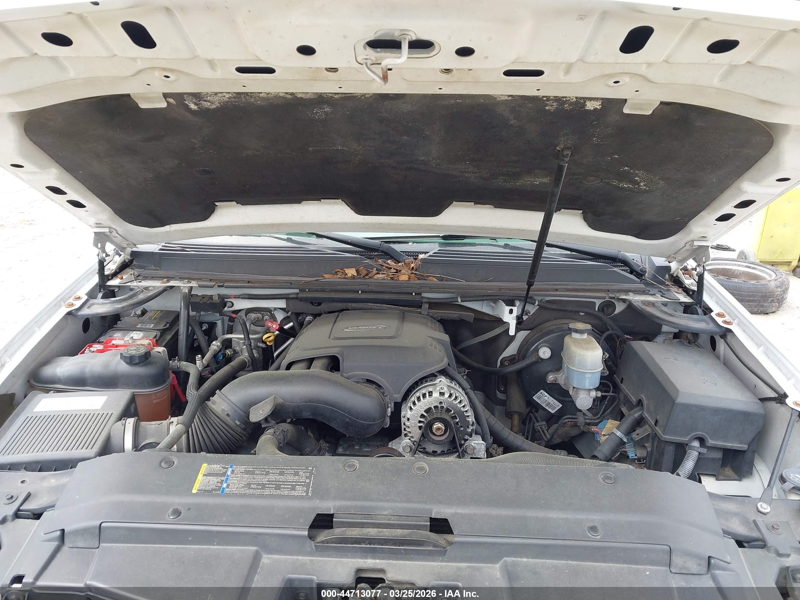 2007 Chevrolet Tahoe Lt Белый vin: 1GNFC13047R241060