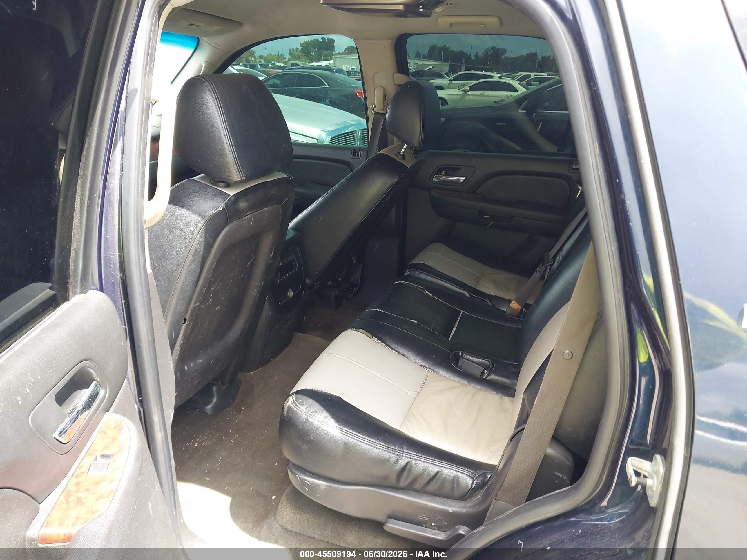 2007 Chevrolet Tahoe Lt Dark Blue vin: 1GNFC13047R285561