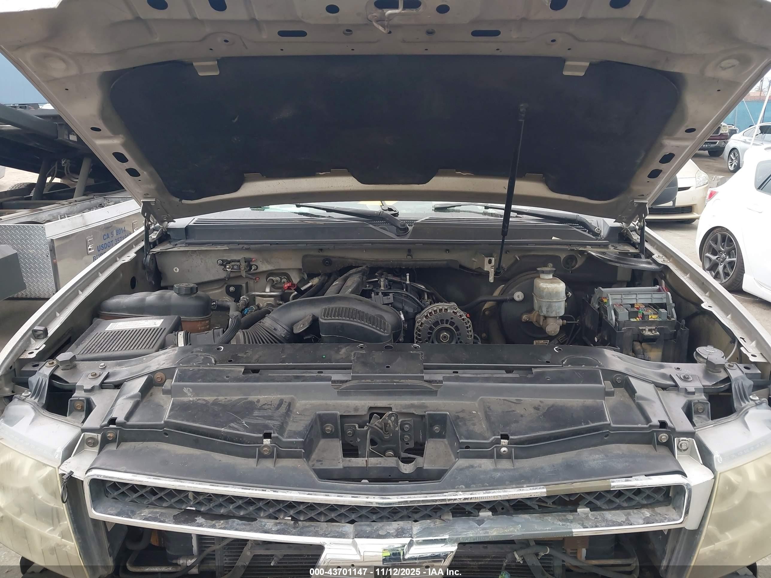 2007 Chevrolet Tahoe Lt Gray vin: 1GNFC13047R414074