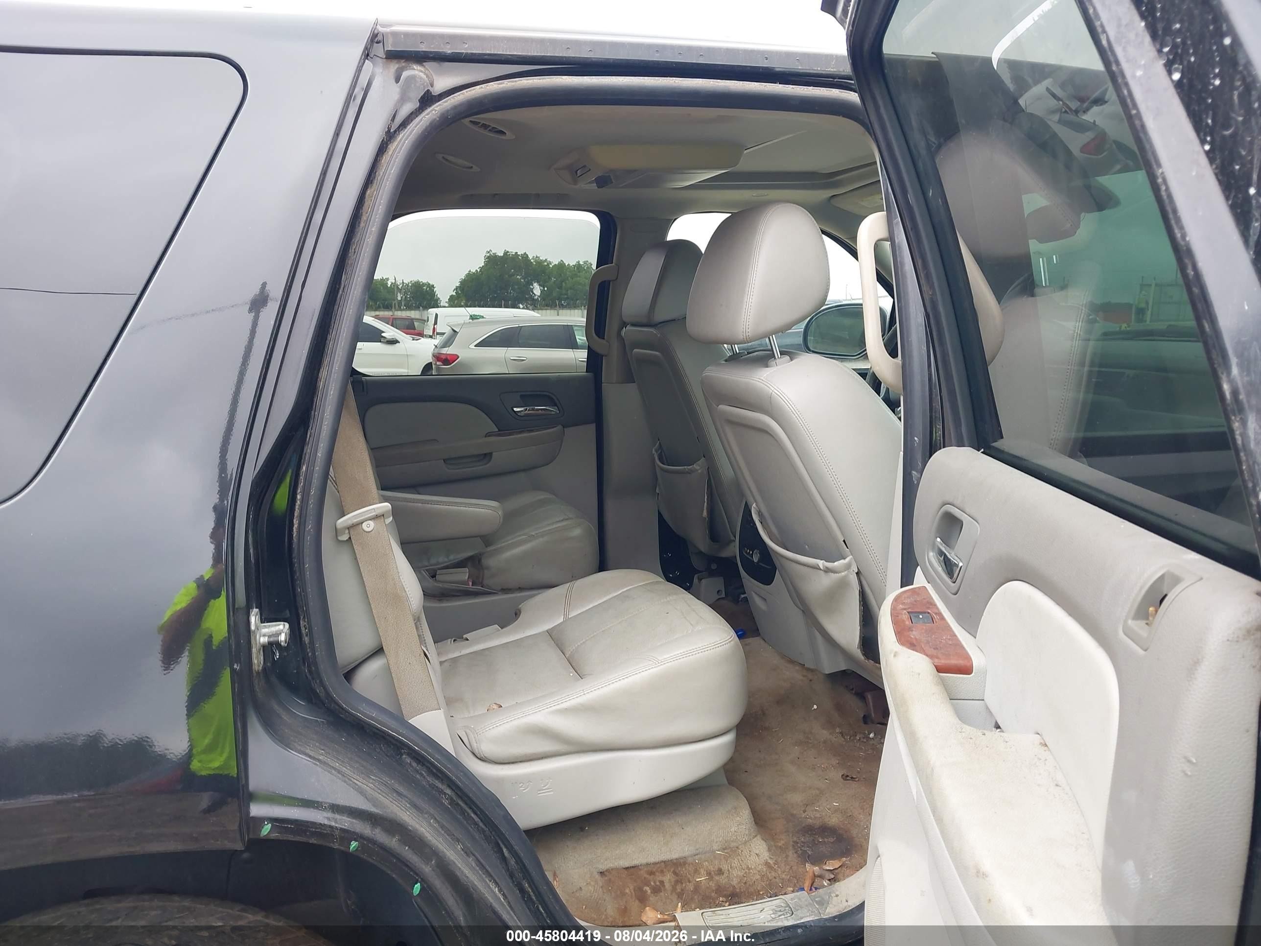 2008 Chevrolet Tahoe Ltz Черный vin: 1GNFC13048J192197