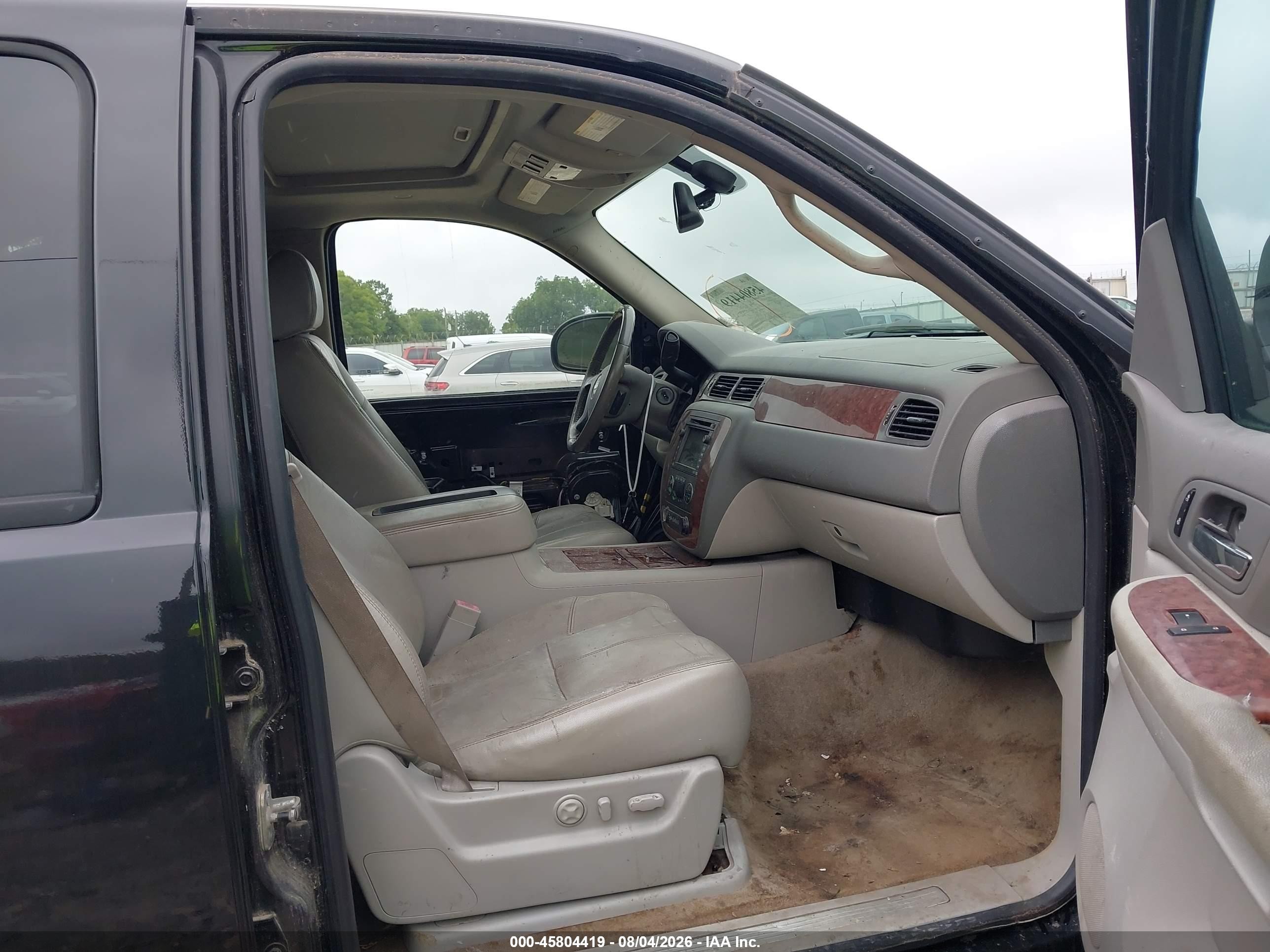 2008 Chevrolet Tahoe Ltz Черный vin: 1GNFC13048J192197