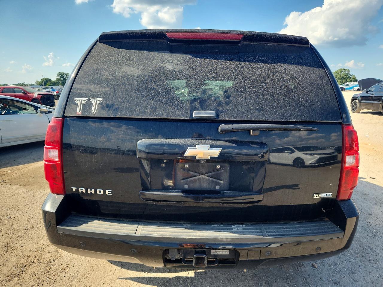 2008 Chevrolet Tahoe C1500 Black vin: 1GNFC13048J221925