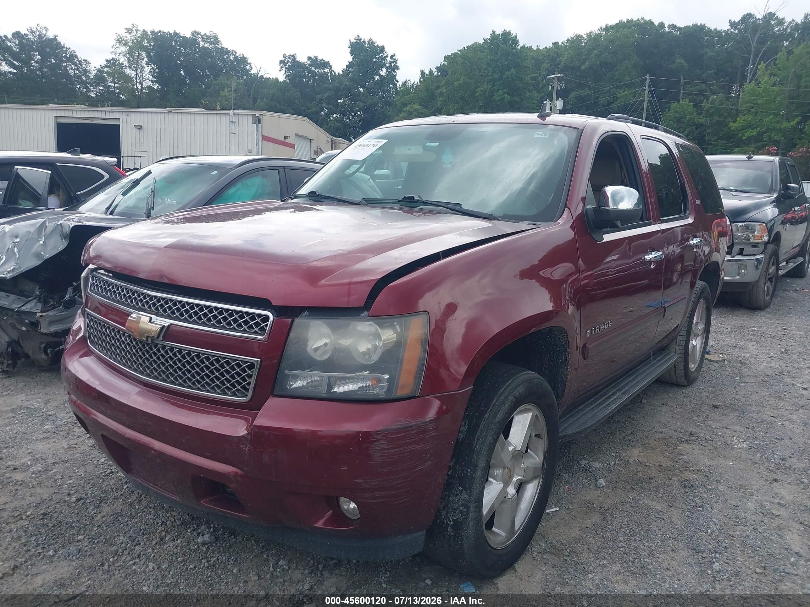 2008 Chevrolet Tahoe Ltz Бордовый vin: 1GNFC13048R187292