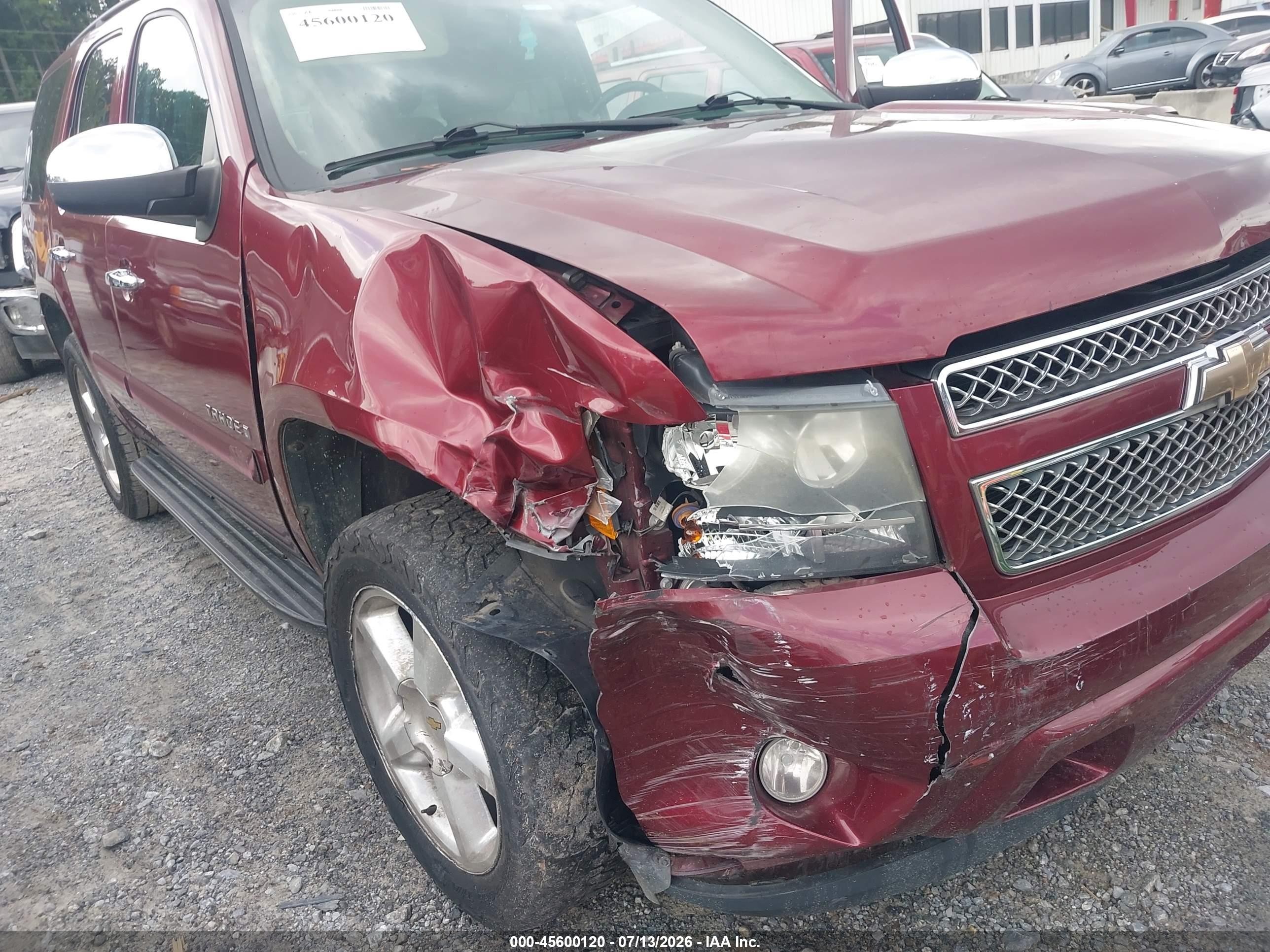 2008 Chevrolet Tahoe Ltz Бордовый vin: 1GNFC13048R187292