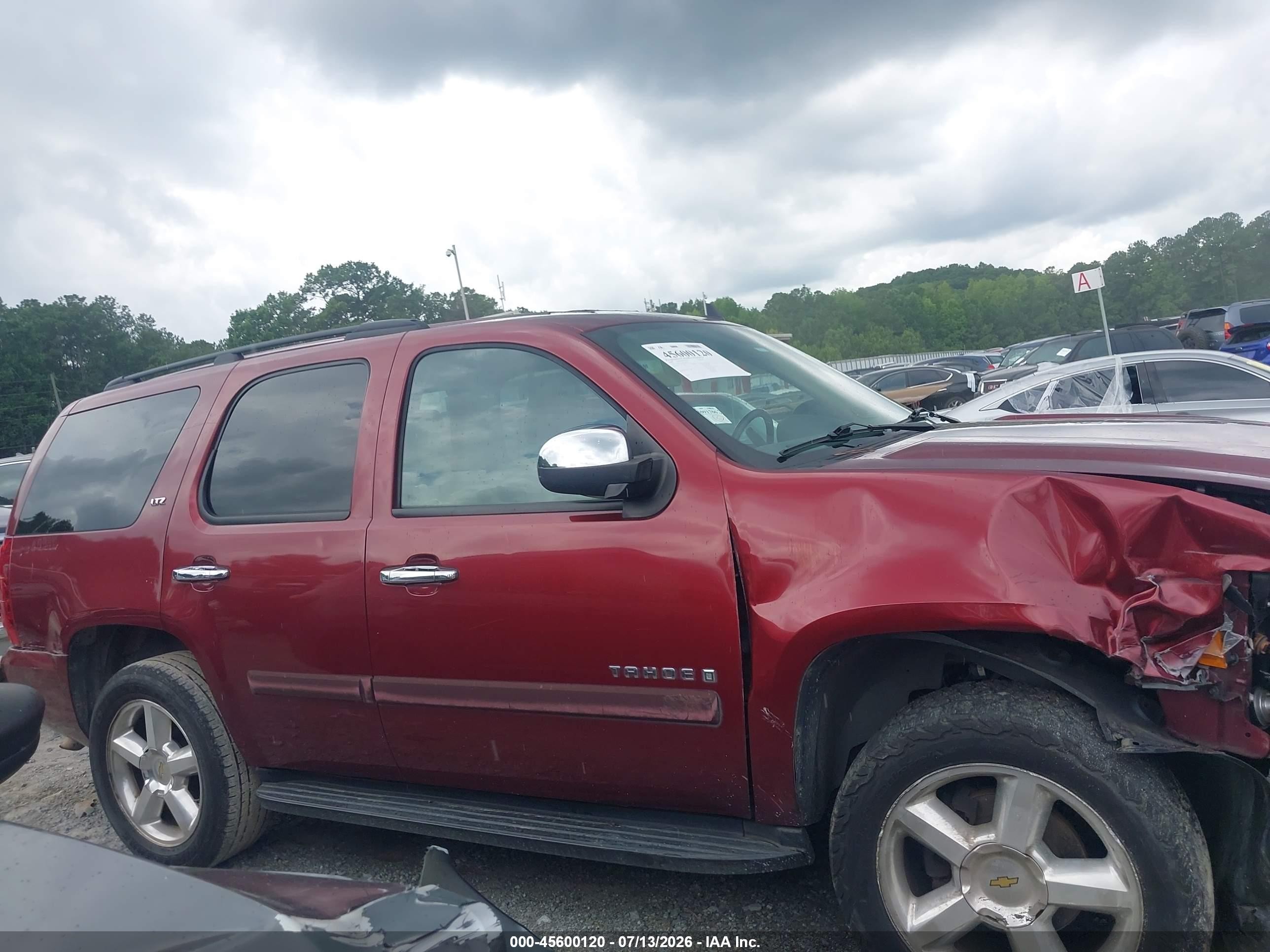 2008 Chevrolet Tahoe Ltz Бордовый vin: 1GNFC13048R187292
