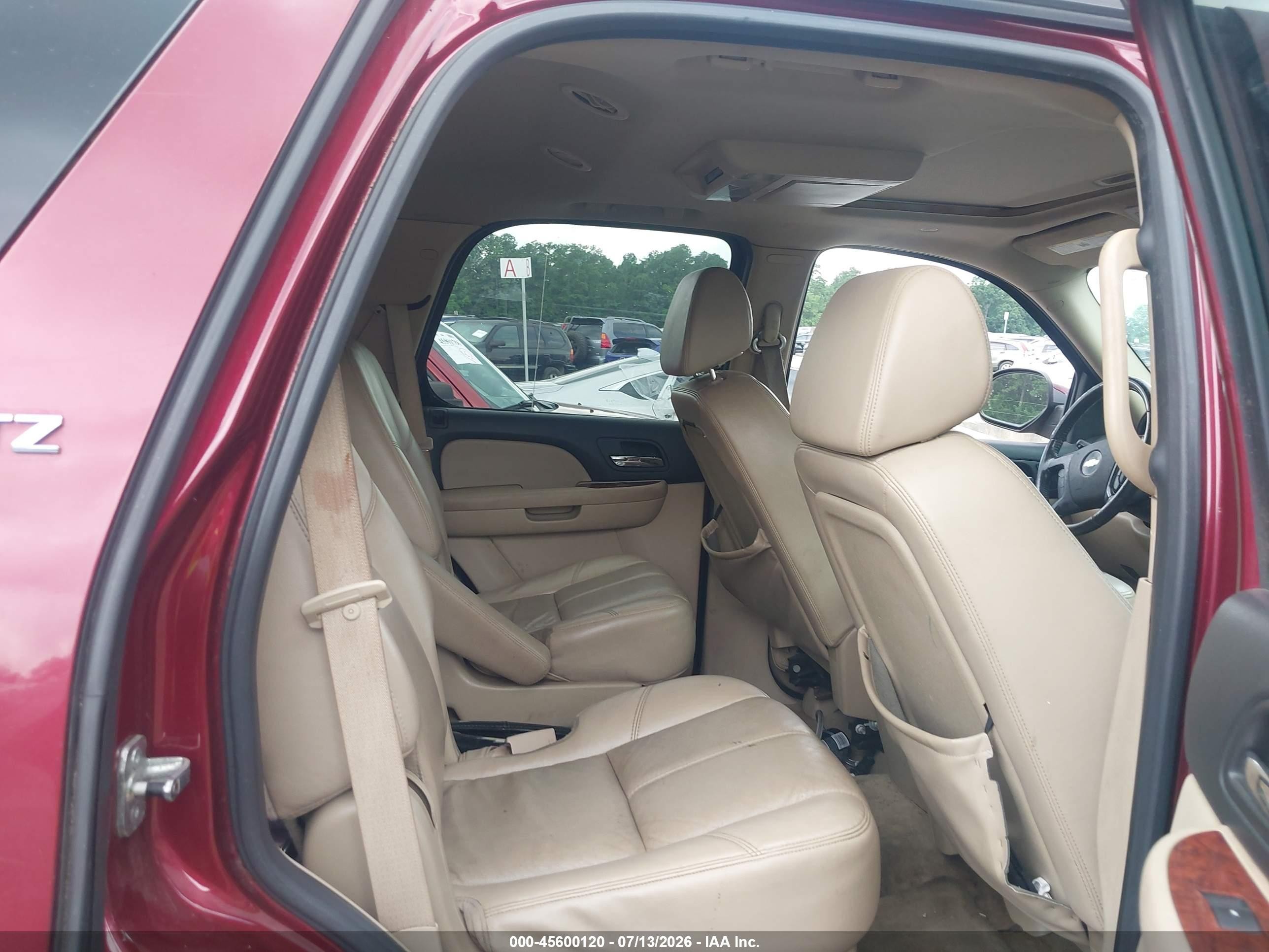 2008 Chevrolet Tahoe Ltz Бордовый vin: 1GNFC13048R187292