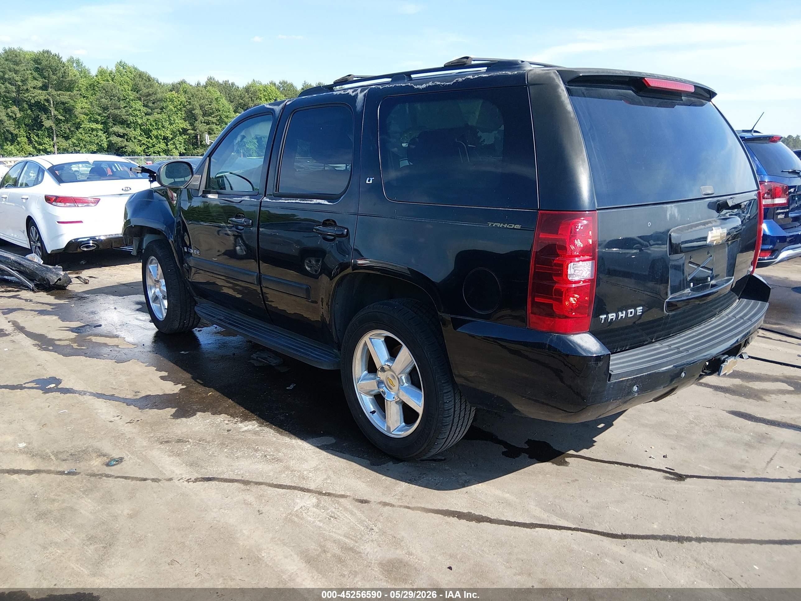 2007 Chevrolet Tahoe Lt Black vin: 1GNFC13057J340405