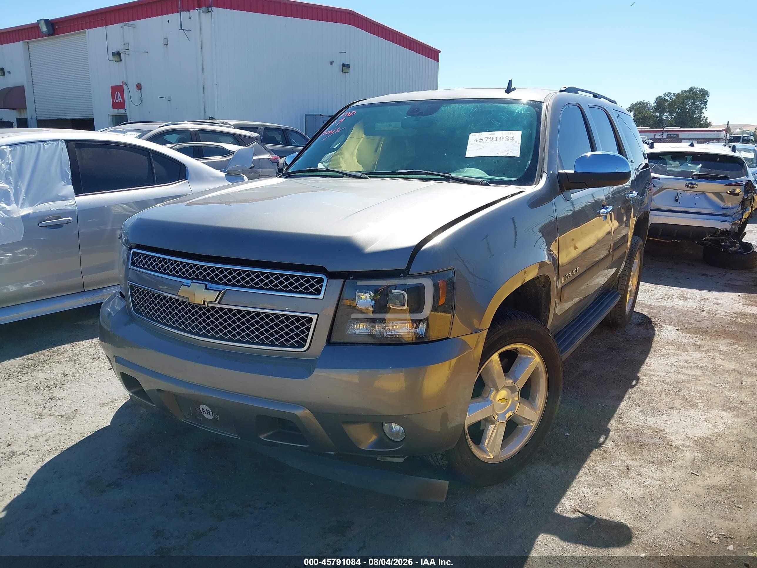 2007 Chevrolet Tahoe Ltz Beige vin: 1GNFC13057J393086