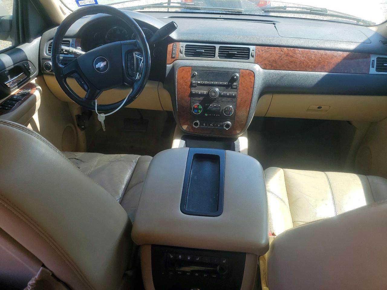 2007 Chevrolet Tahoe C1500 Tan vin: 1GNFC13057J400294