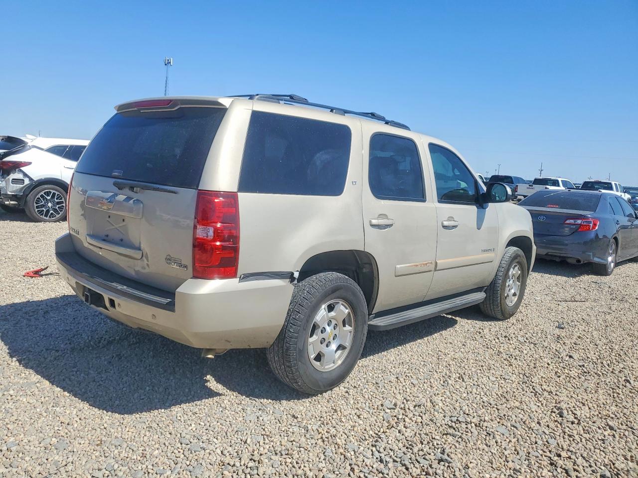 2007 Chevrolet Tahoe C1500 Tan vin: 1GNFC13057J400294
